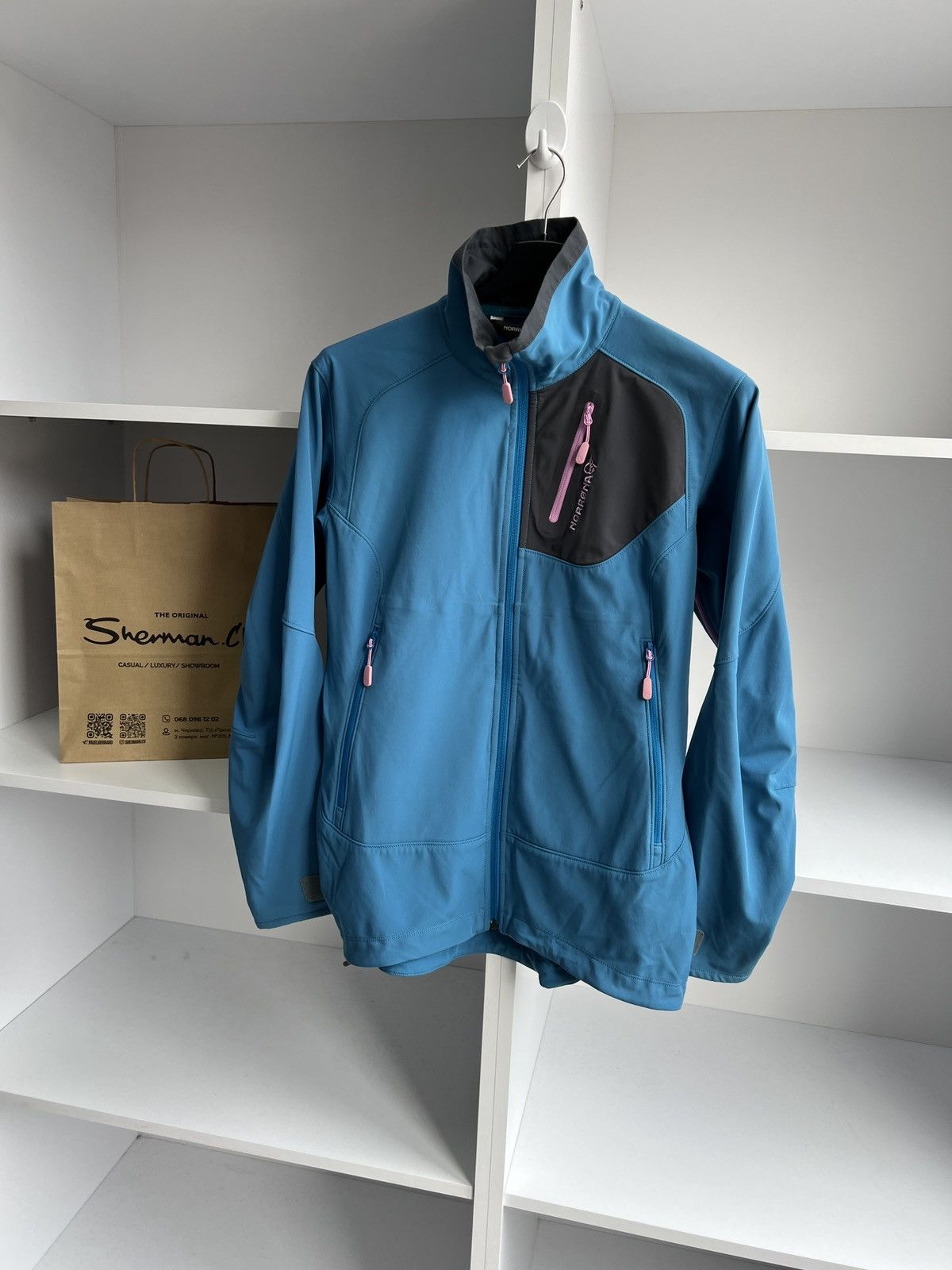 Norrona × Vintage Vintage Noronna Softshell women’s Jacket Size XL / US 12-14 / IT 48-50 - 2 Thumbnail