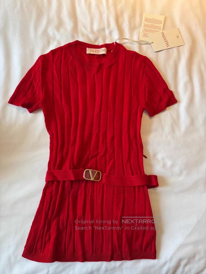 Valentino Valentino New Year's red belt knitted short sleeves Size XS / US 0-2 / IT 36-38 - 1 Thumbnail