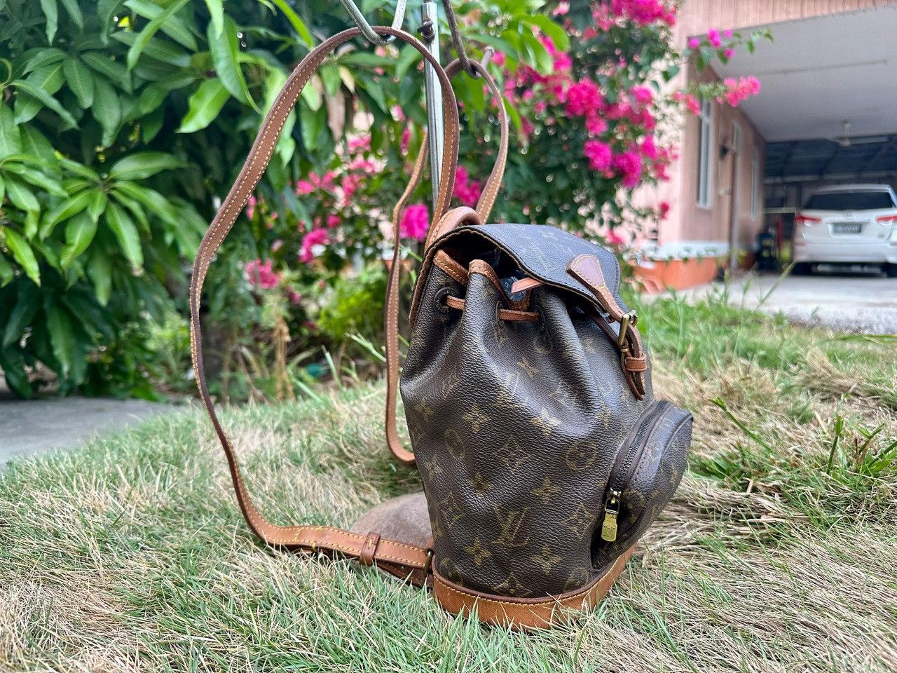 Louis Vuitton Authentic Louis Vuitton Monogram Canvas Montsouris Mini Bag Size ONE SIZE - 3 Thumbnail