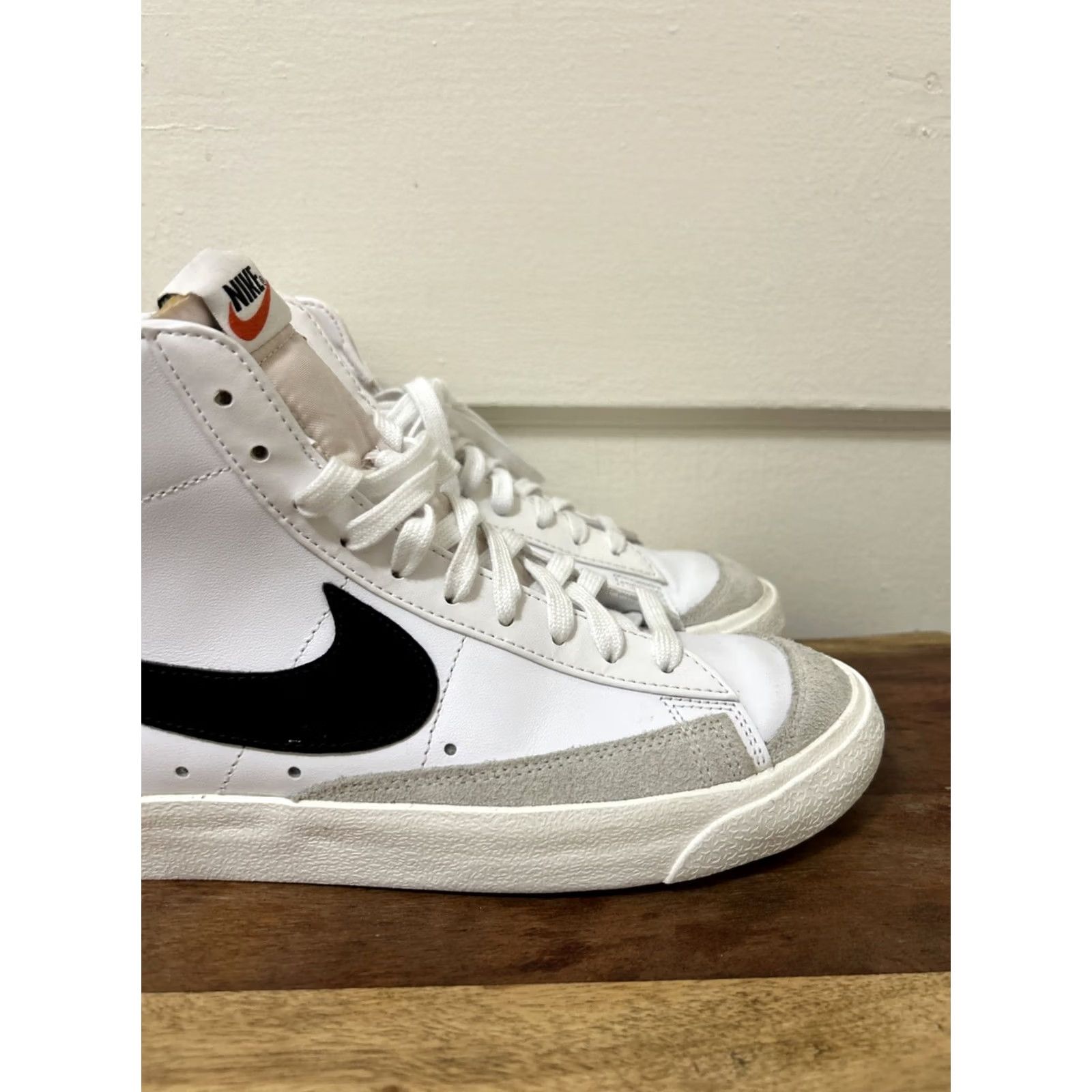 Nike Nike Blazer Mid 77 Shoes Womens 10.5 White Basketball Sneakers CZ1055 100 Size L / US 10 / IT 46 - 3 Thumbnail