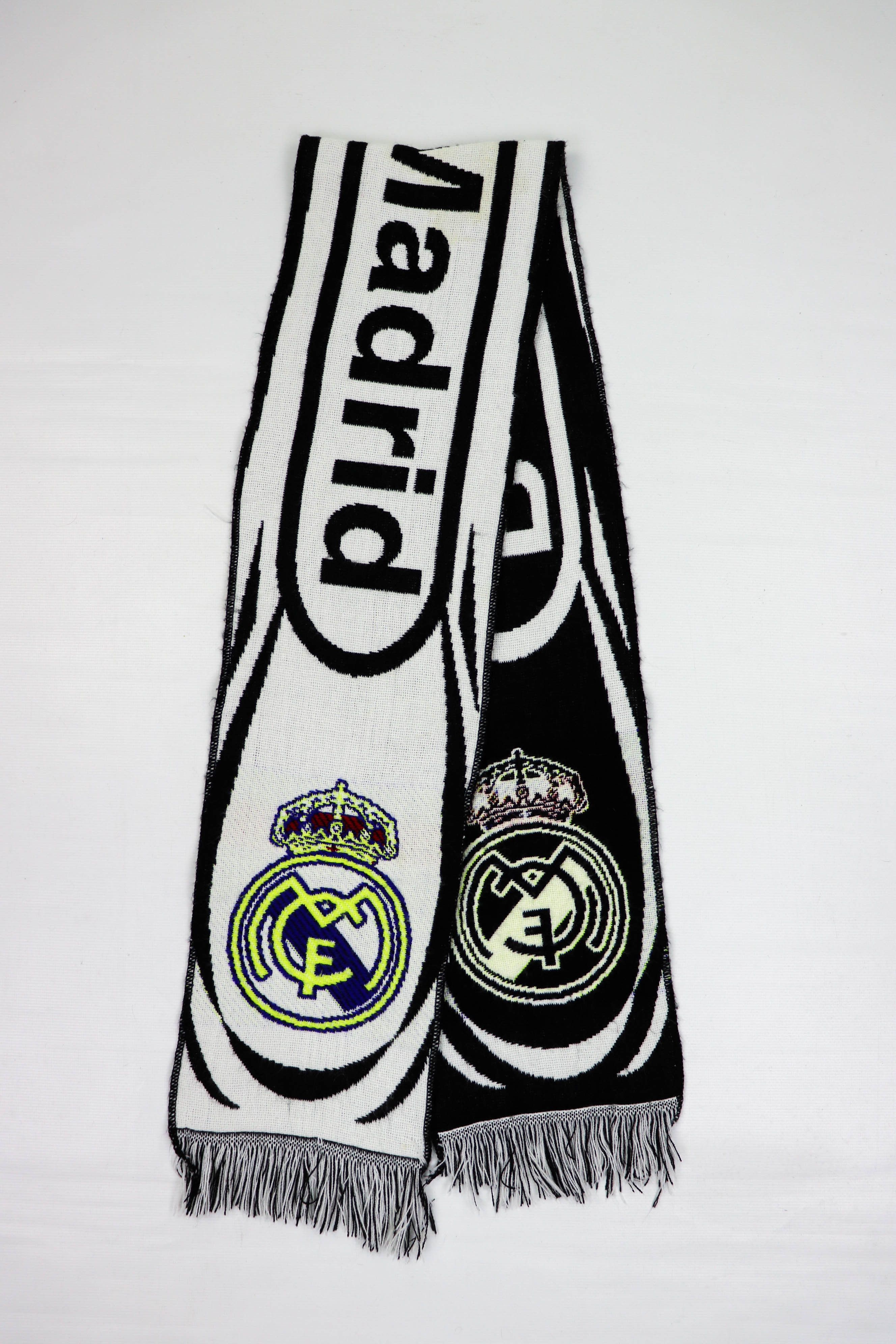 Vintage Draps Vintage FC Real Madrid Acrylic Soccer Scarf Size ONE SIZE - 4 Thumbnail