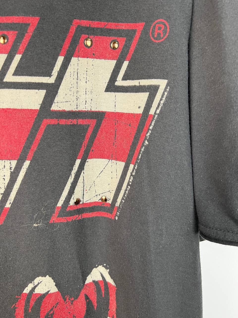 Band Tees Kiss band vintage t-shirts size XL Size US XL / EU 56 / 4 - 4 Thumbnail