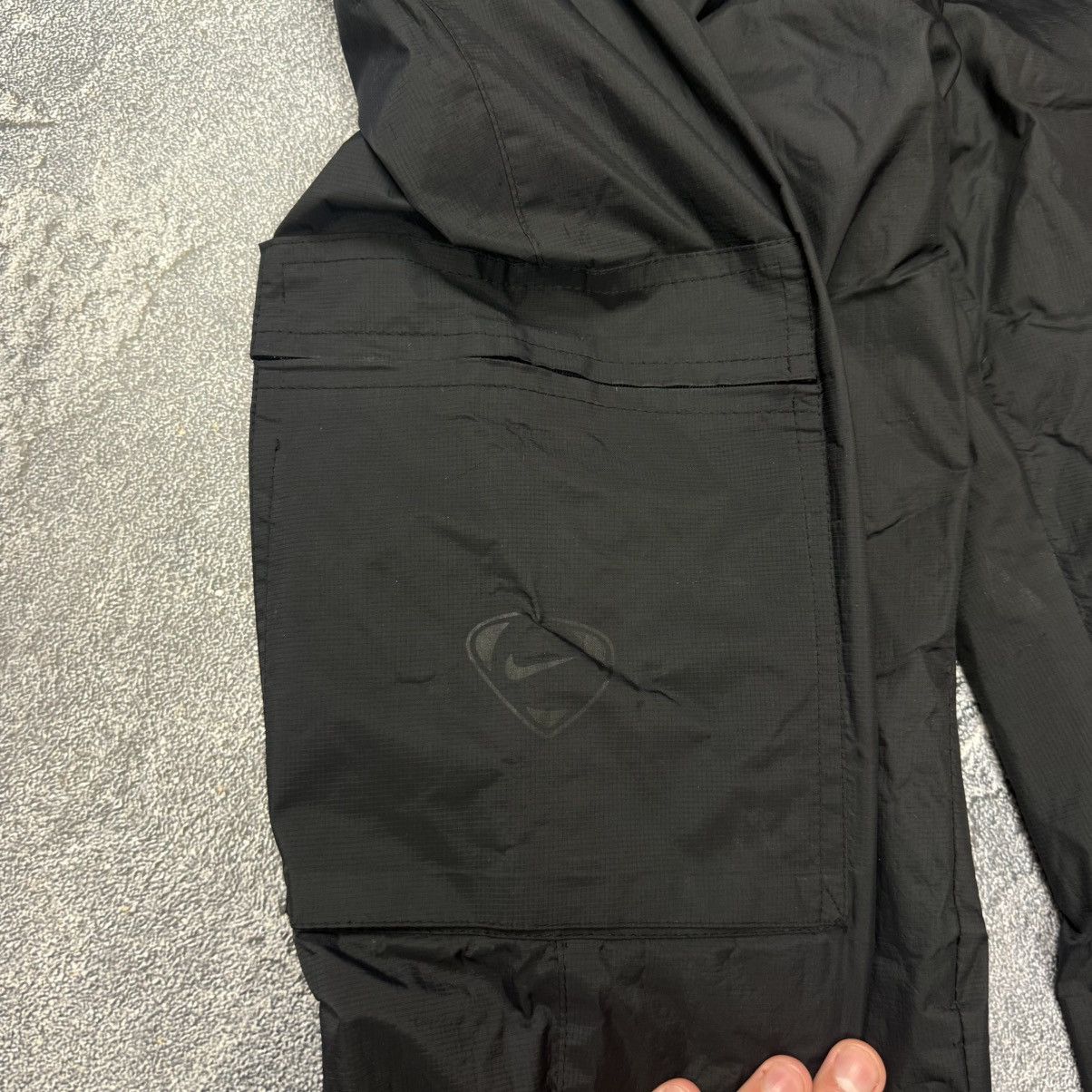 Vintage NIKE TRACK VINTAGE PANTS NYLON BAGGY DRILL Y2K Size US 38 / EU 54 - 4 Thumbnail