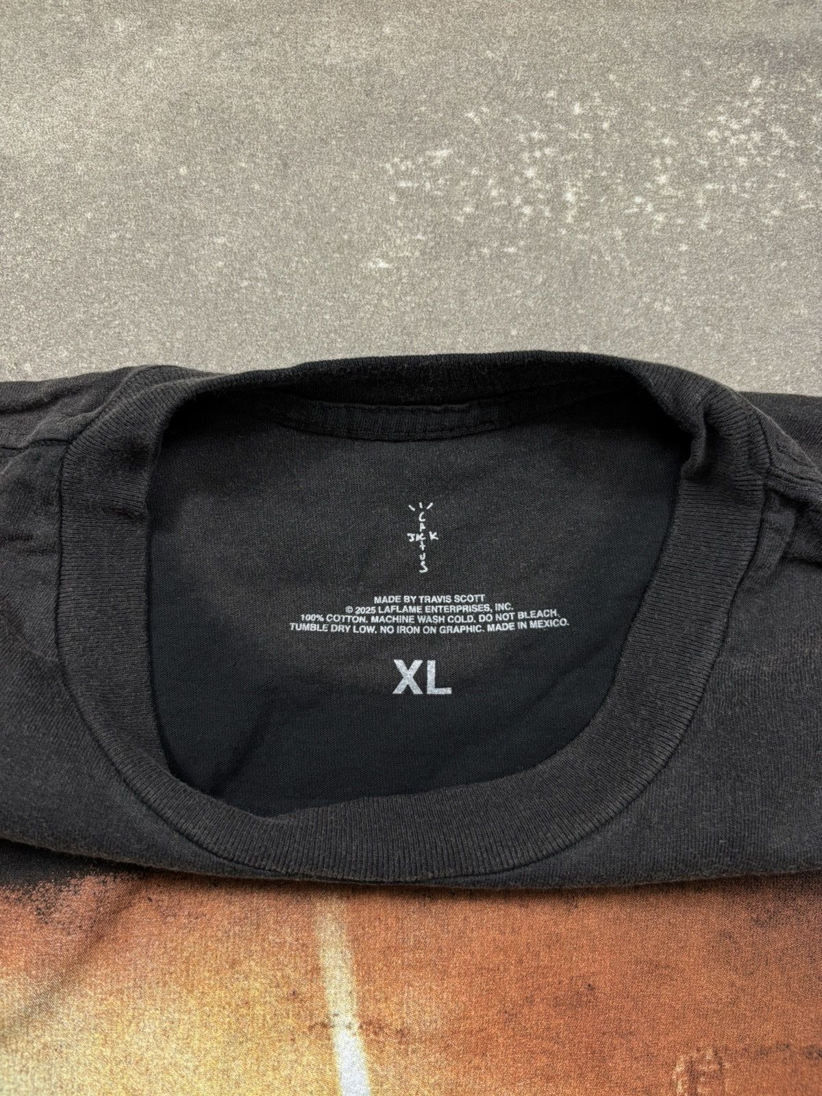 Travis Scott Travis Scott Coachella Exclusive La Flame Utopia Tee, Black Size US XL / EU 56 / 4 - 8 Thumbnail