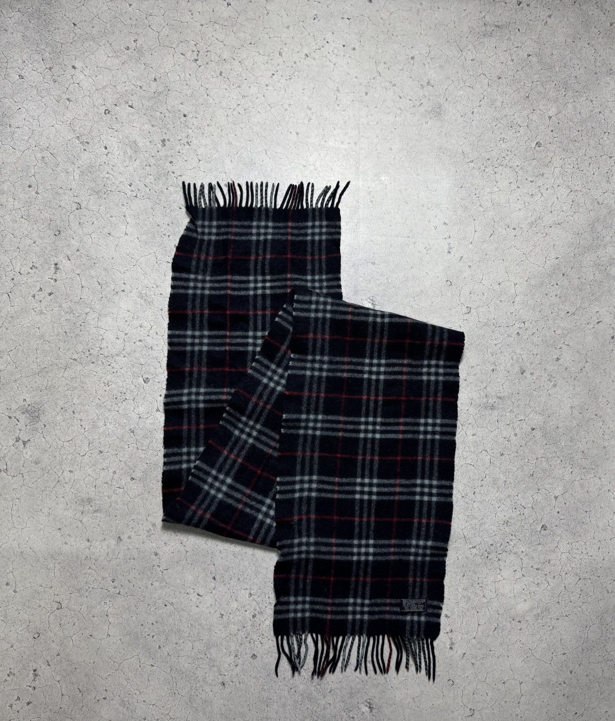 Burberry Burberrys London Vintage Nova Check Luxury Scarf Men’s Size ONE SIZE - 1 Thumbnail