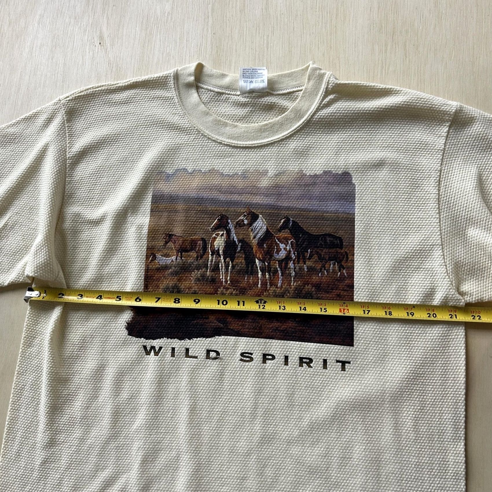 Vintage VINTAGE WON'S WEAR Mens Large Beige Wild Spirit Horse Thermal Tee Shirt Shirt Mens L Beige Wild Spirit Horse Graphic Crew Neck Short Sleeve Size US L / EU 52-54 / 3 - 6 Thumbnail