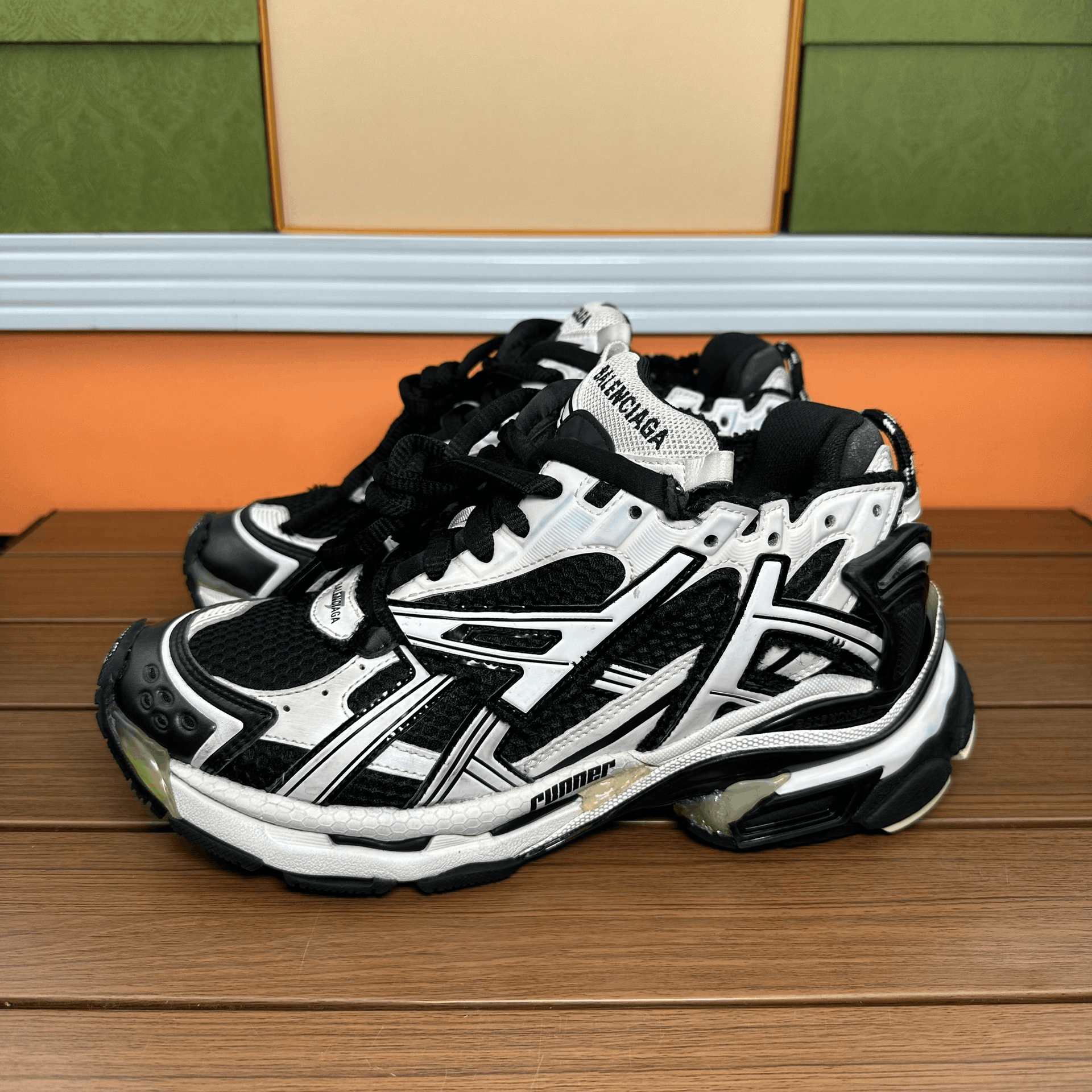 Balenciaga Balenciaga Running Black Lowtop Sneakers it_38 Women Size US 8 / IT 38 - 1 Thumbnail