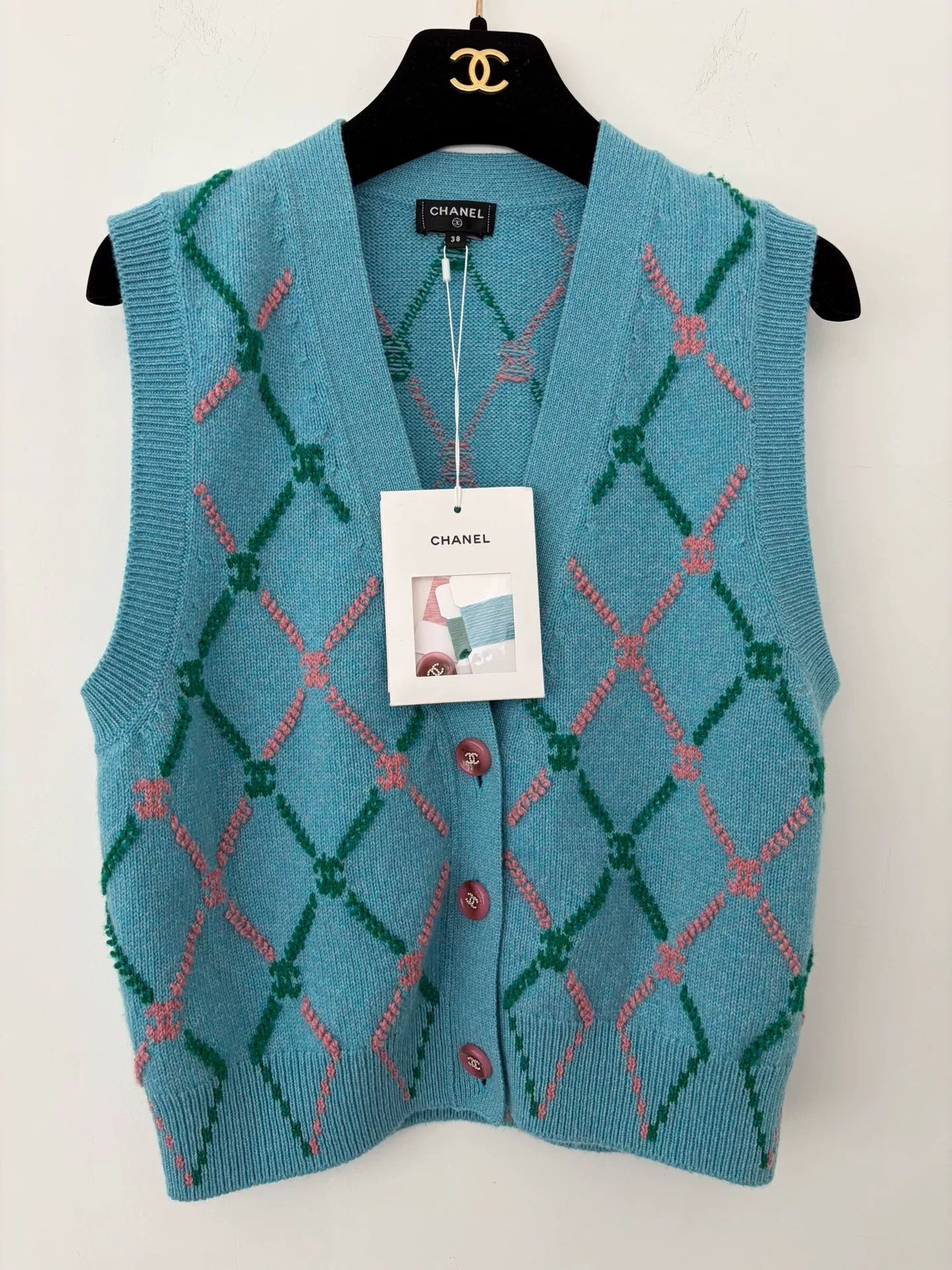 Chanel Chanel Blue Quilted Knit Vest Size US M / EU 48-50 / 2 - 1 Thumbnail