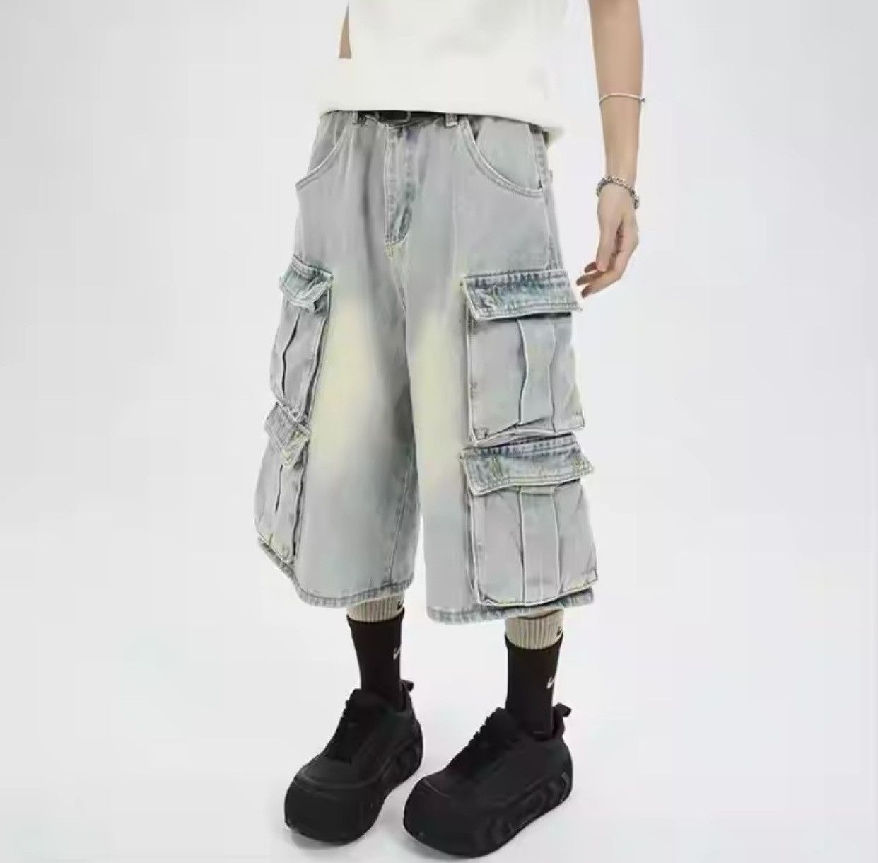 Jean × Vintage American Style Multi Pocket Denim Shorts Size US 27 - 1 Thumbnail