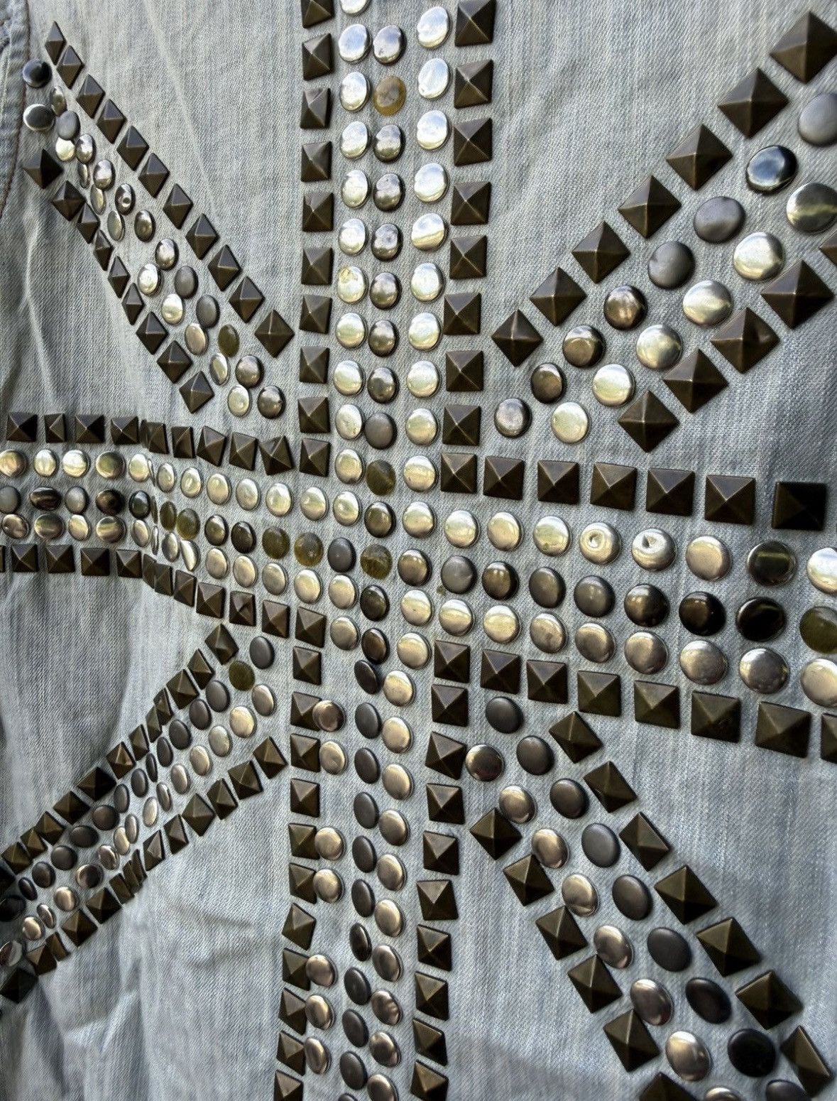 Japanese Brand Japanese Studded Britania Flags Button Up Denim Jacket Size US S / EU 44-46 / 1 - 5 Thumbnail