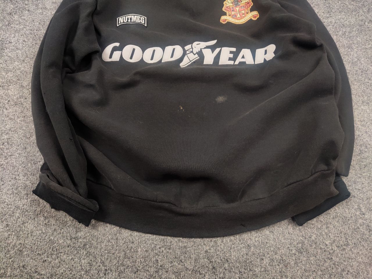 Nutmeg Rare Vintage 95's Wolverhampton Wanderers Nutmeg Sweatshirt Size US L / EU 52-54 / 3 - 7 Thumbnail