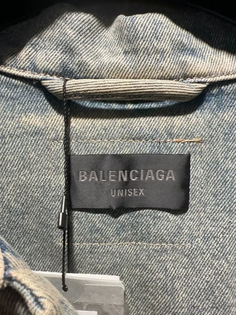 Balenciaga Balenciaga Distressed Logo Patch Single-Breasted Denim Jac Size US M / EU 48-50 / 2 - 3 Thumbnail