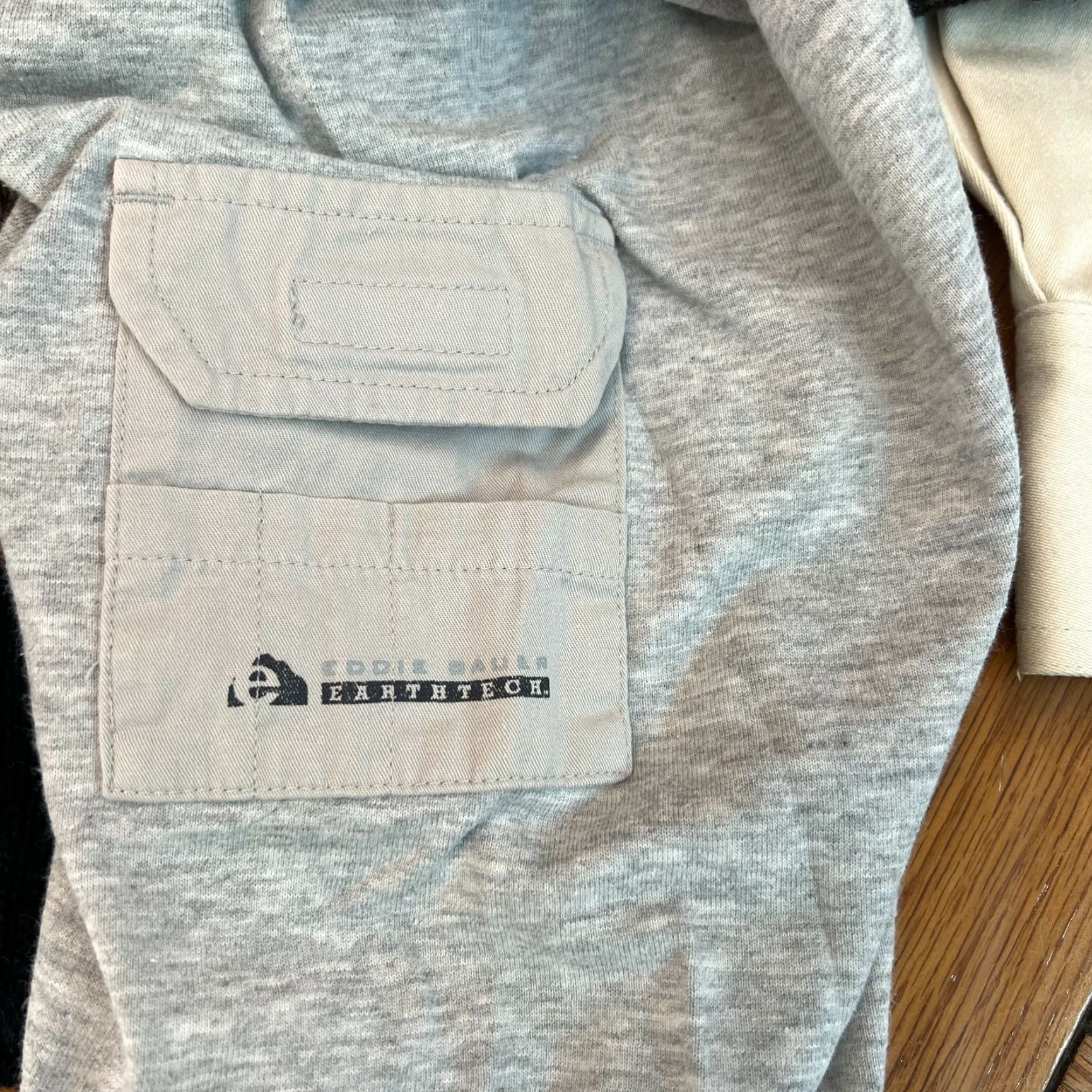 Eddie Bauer Eddie Bauer Mens Legend For Four Generations Gray Pullover T Shirt Size Medium Size US M / EU 48-50 / 2 - 6 Thumbnail
