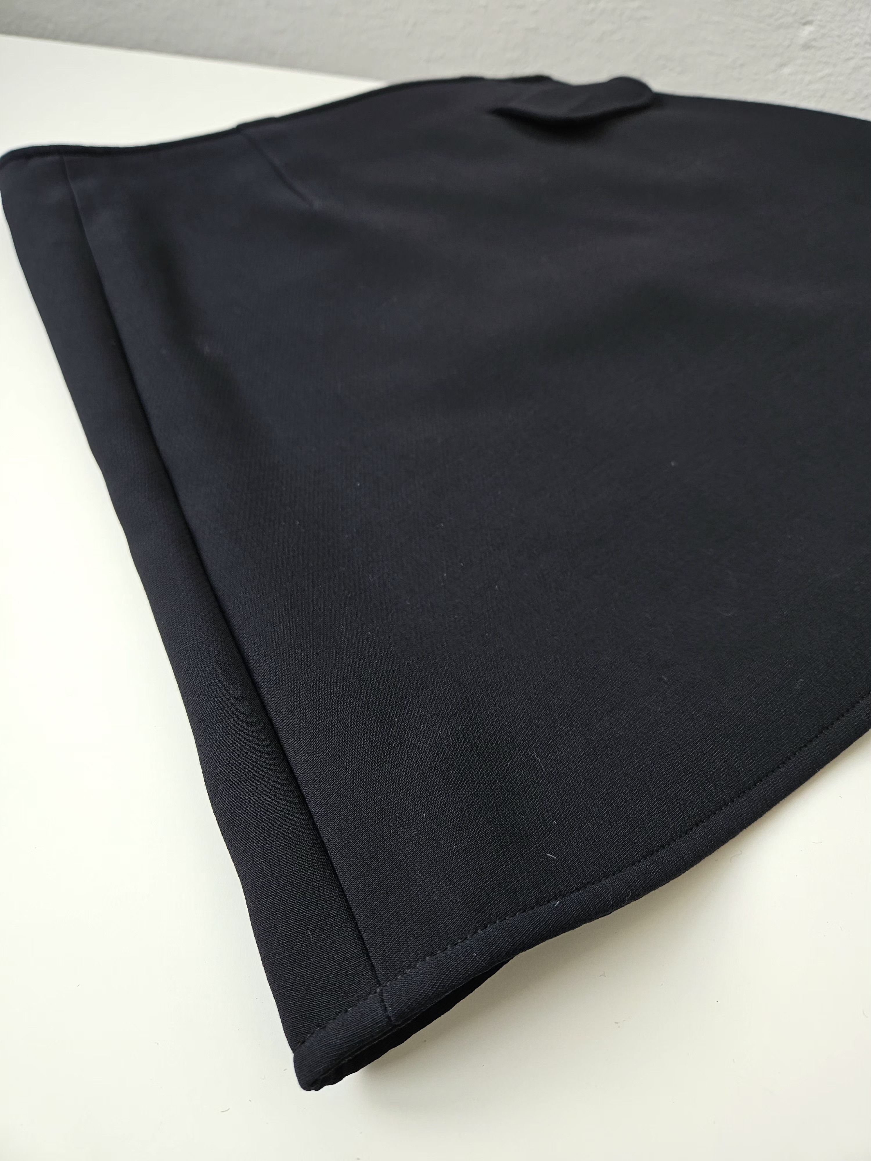 Louis Vuitton Louis Vuitton buttoned wool and silk mini skirt Size 26" / US 2 / IT 38 - 11 Thumbnail