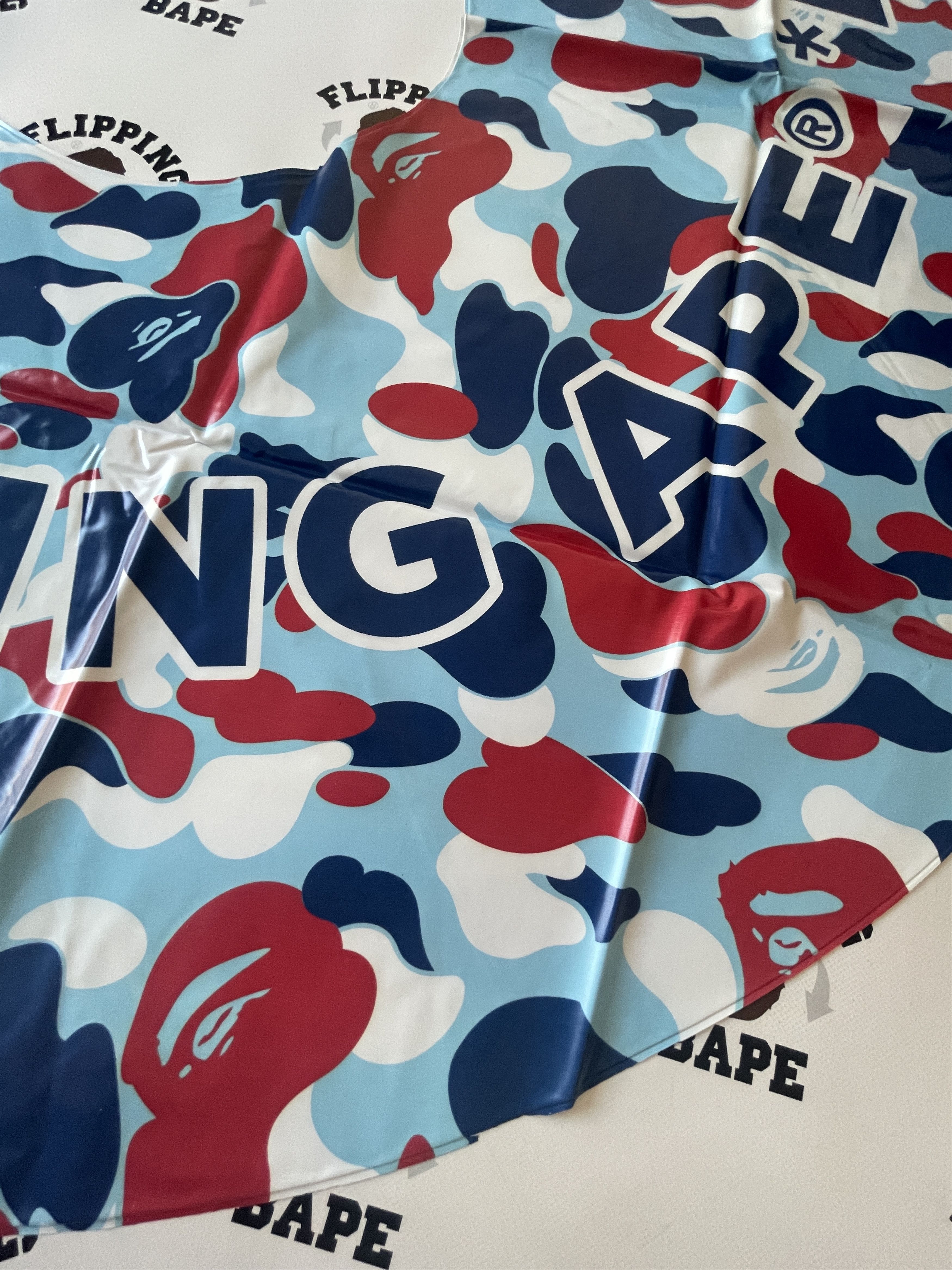 Bape BAPE X NIKKI BEACH WATER DONUT Size ONE SIZE - 6 Thumbnail