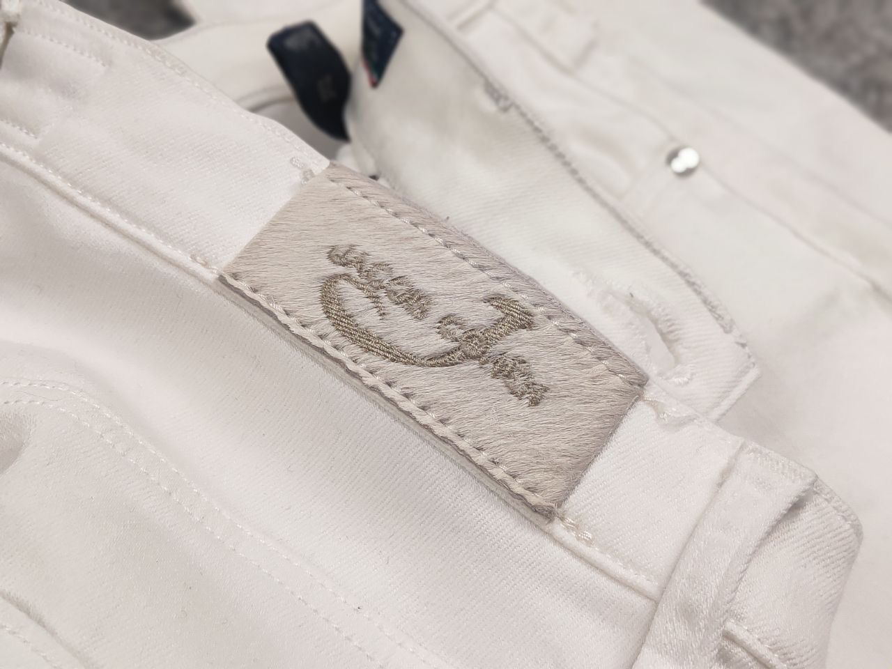 Jacob Cohen Jacob Cohen Design kimberly classic Slim White Denim Jeans Size 29" - 12 Thumbnail