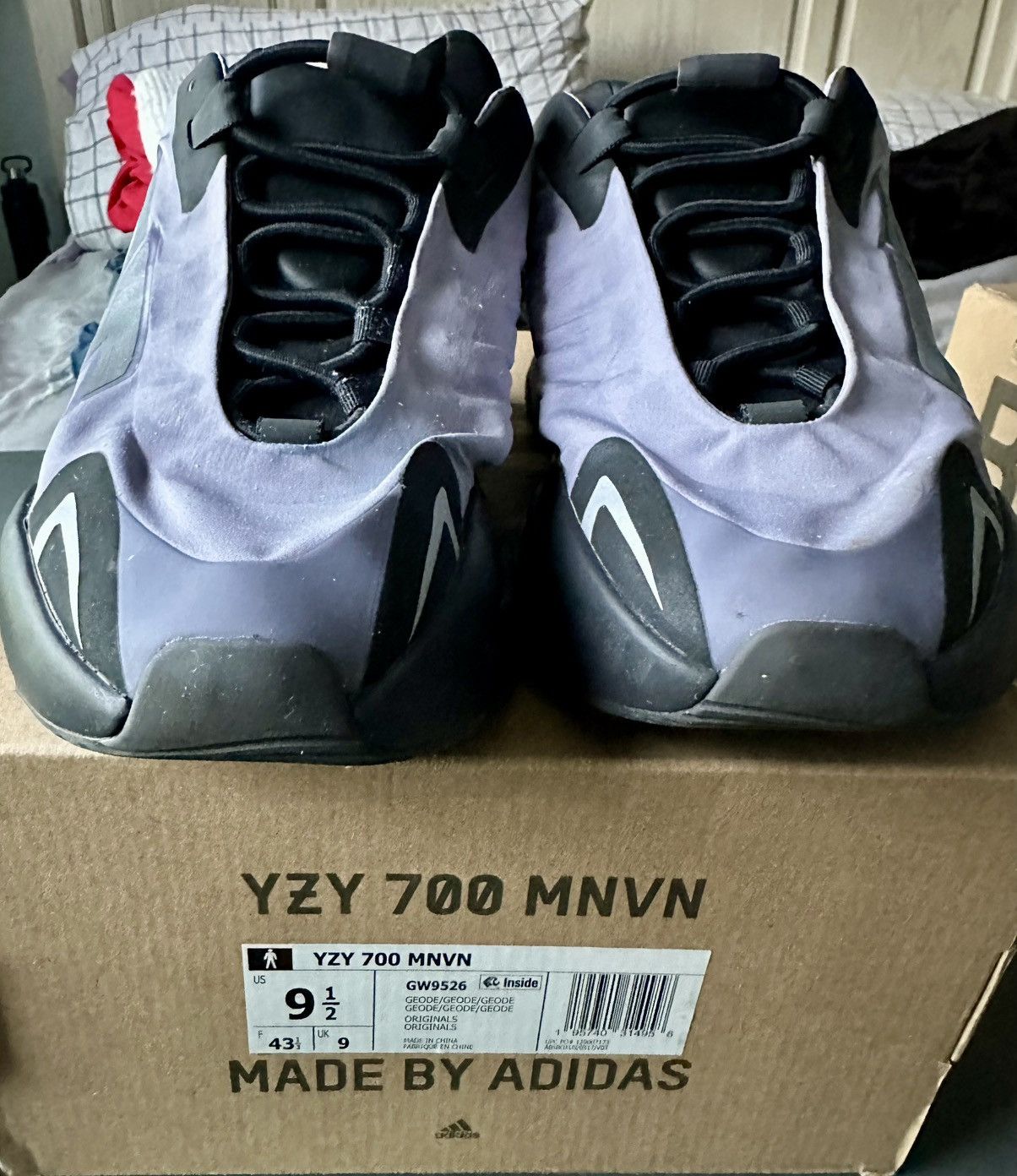 Yeezy Yeezy MNVN 700 GEODE Size US 9.5 / EU 42-43 - 2 Thumbnail