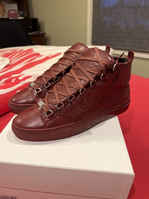 balenciaga arena burgundy