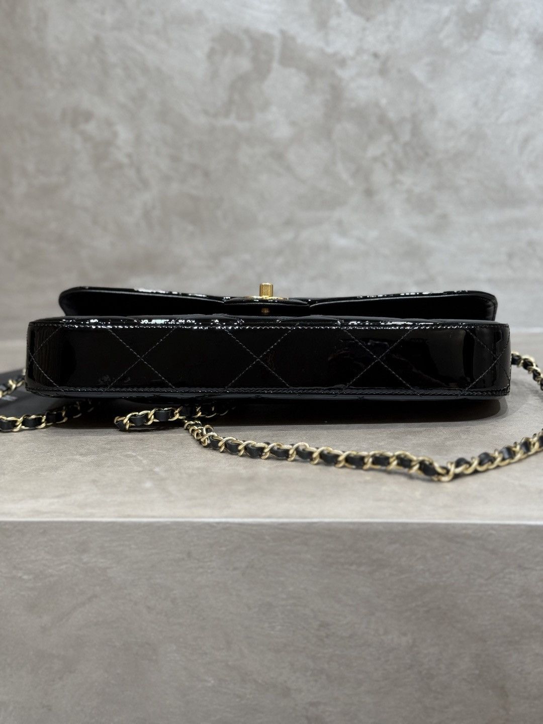 Chanel os11x0126 Size: OS / Large Flap Bag In Black Size ONE SIZE - 4 Thumbnail