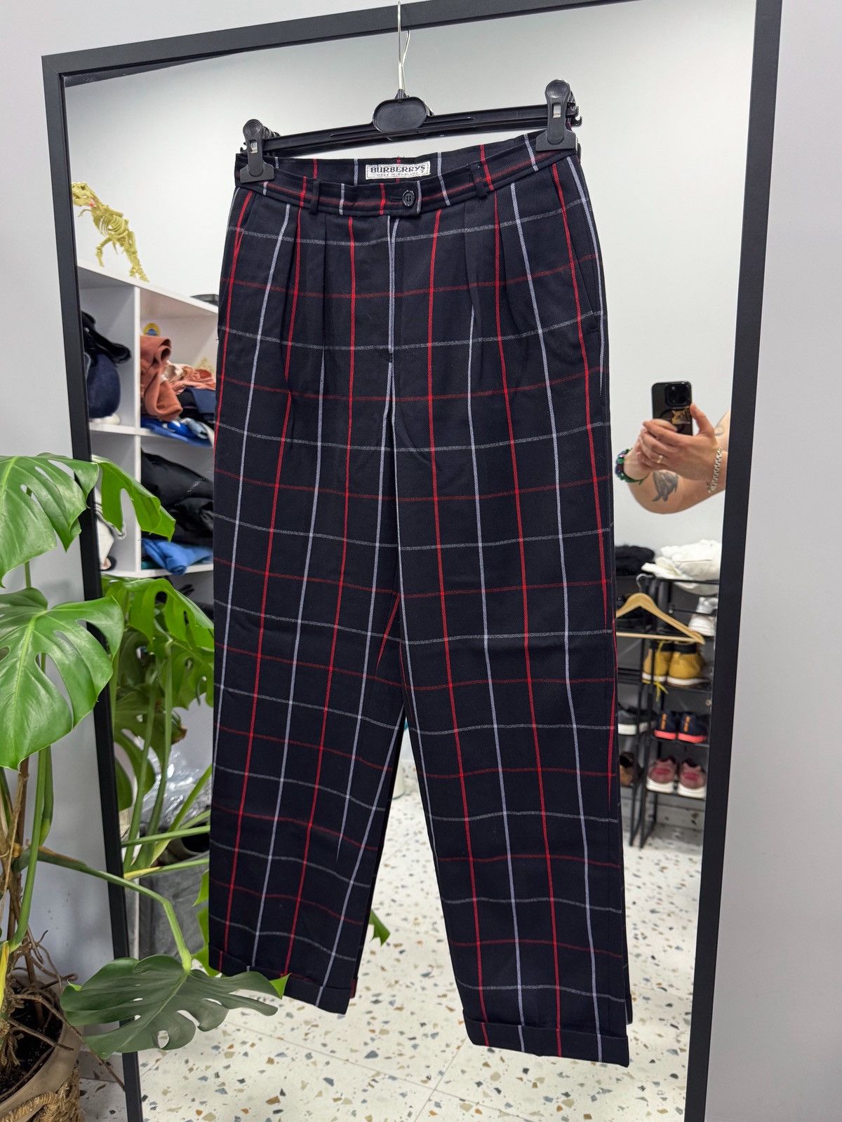 Burberry Burberry’s vintage nova check wool pants size M Size 26" / US 2 / IT 38 - 1 Thumbnail
