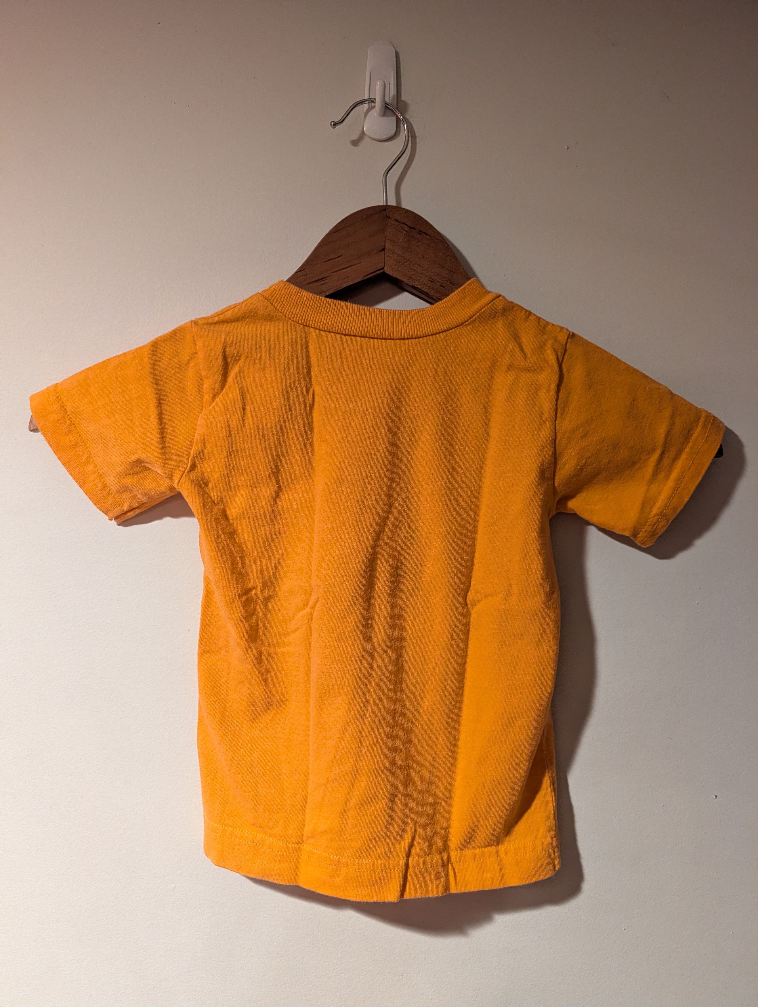 Tommy Hilfiger VTG Tommy Hilfiger Spell Out T Shirt Toddler Kids 2T 18-24M Size US S / EU 44-46 / 1 - 7 Thumbnail