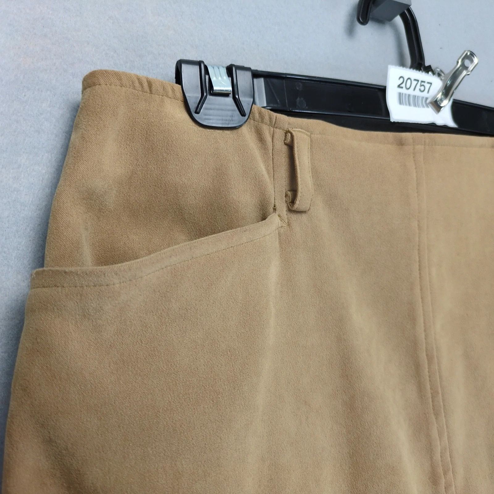 Liz Claiborne Liz Claiborne Sport Tan Faux Suede Pencil Midi Skirt Sz 12 Size 34" / US 12 / IT 48 - 9 Thumbnail