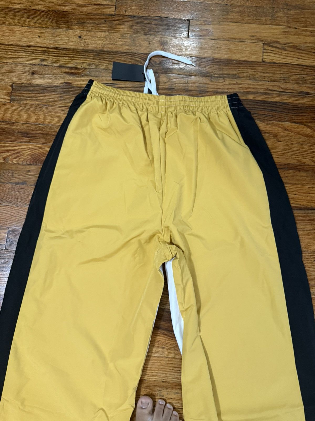 The GV Gallery The GV Gallery Half Half Sweats Size Medium Size US 32 / EU 48 - 6 Thumbnail