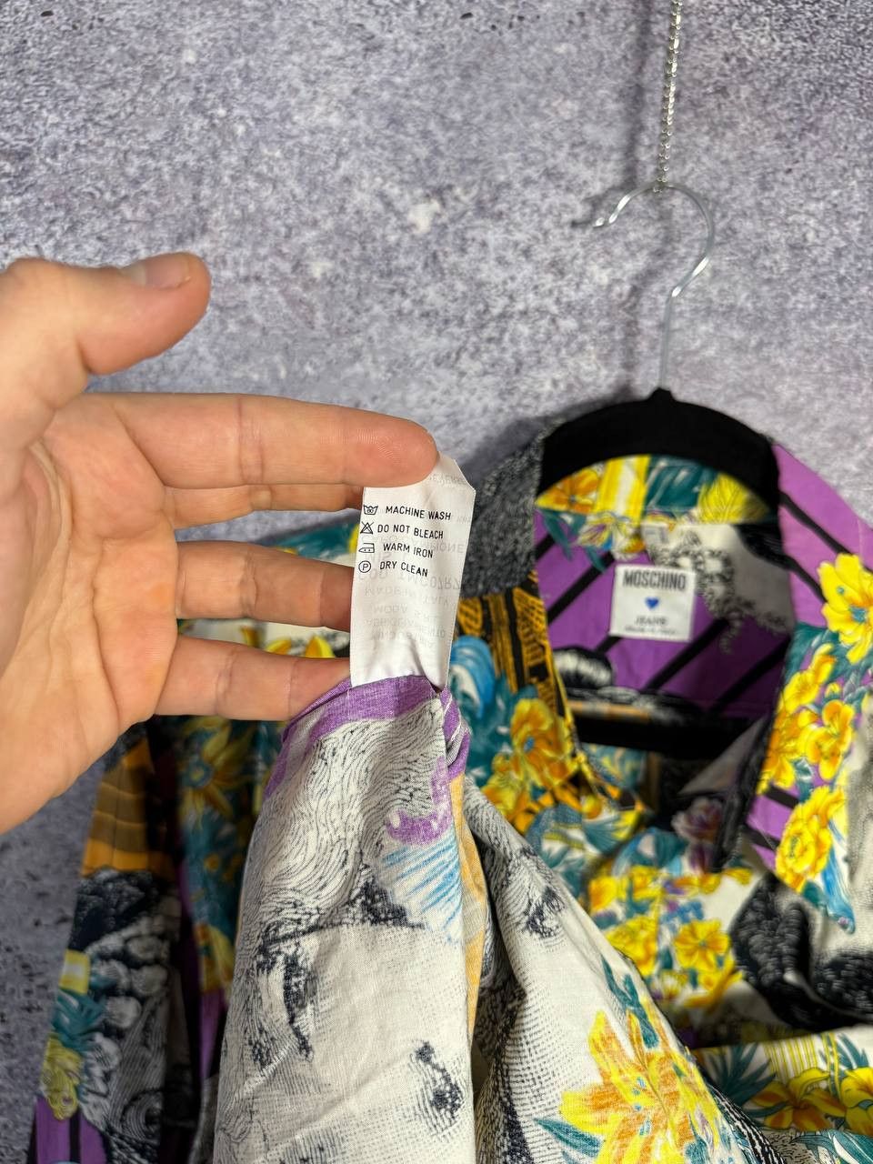 Designer × Moschino × Vintage Moschino Jeans Faces Shirt Men's Long Sleeve Shirt Vintage Size US L / EU 52-54 / 3 - 15 Thumbnail