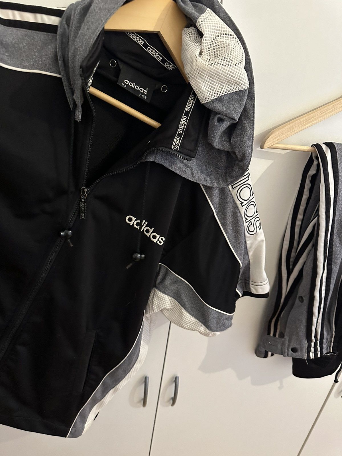 Adidas Adidas Tracksuit Size S-M Vintage Retro Adidas Suit Size US S / EU 44-46 / 1 - 5 Thumbnail