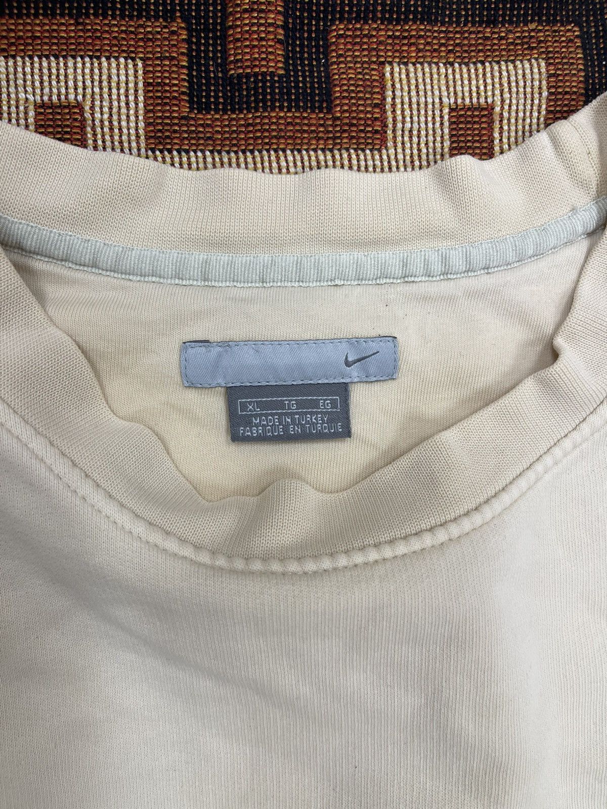 Nike × Vintage Vintage Nike Beige Cream Sweatshirt XL Silver Tag 90s Y2K Size US XL / EU 56 / 4 - 3 Thumbnail