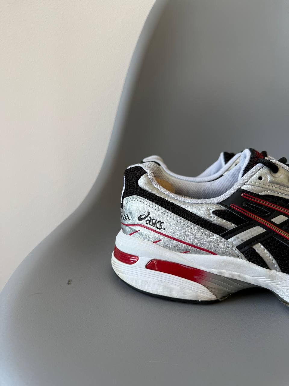 Asics Vintage asics gel low top sneakers Size US 10 / EU 43 - 3 Thumbnail