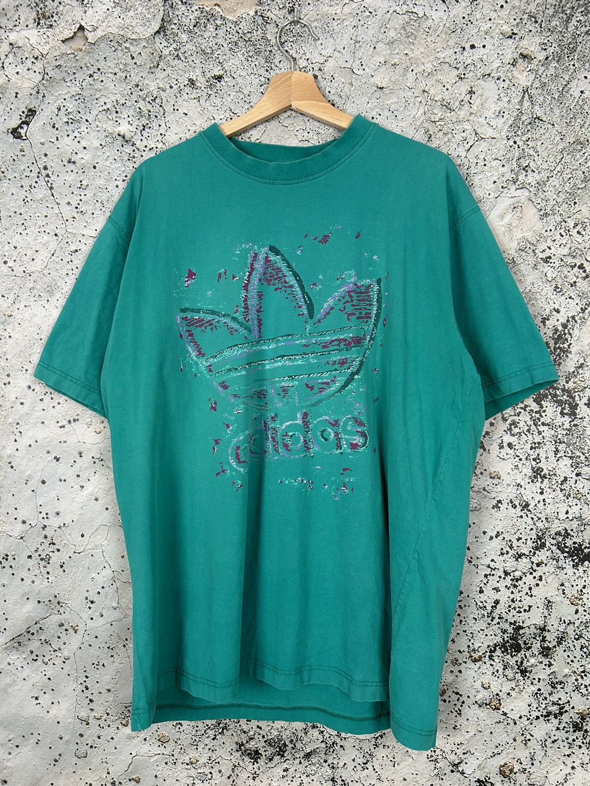Adidas Vintage Adidas Originals 90s Retro Graphic Tee Streetwear Size US L / EU 52-54 / 3 - 1 Thumbnail