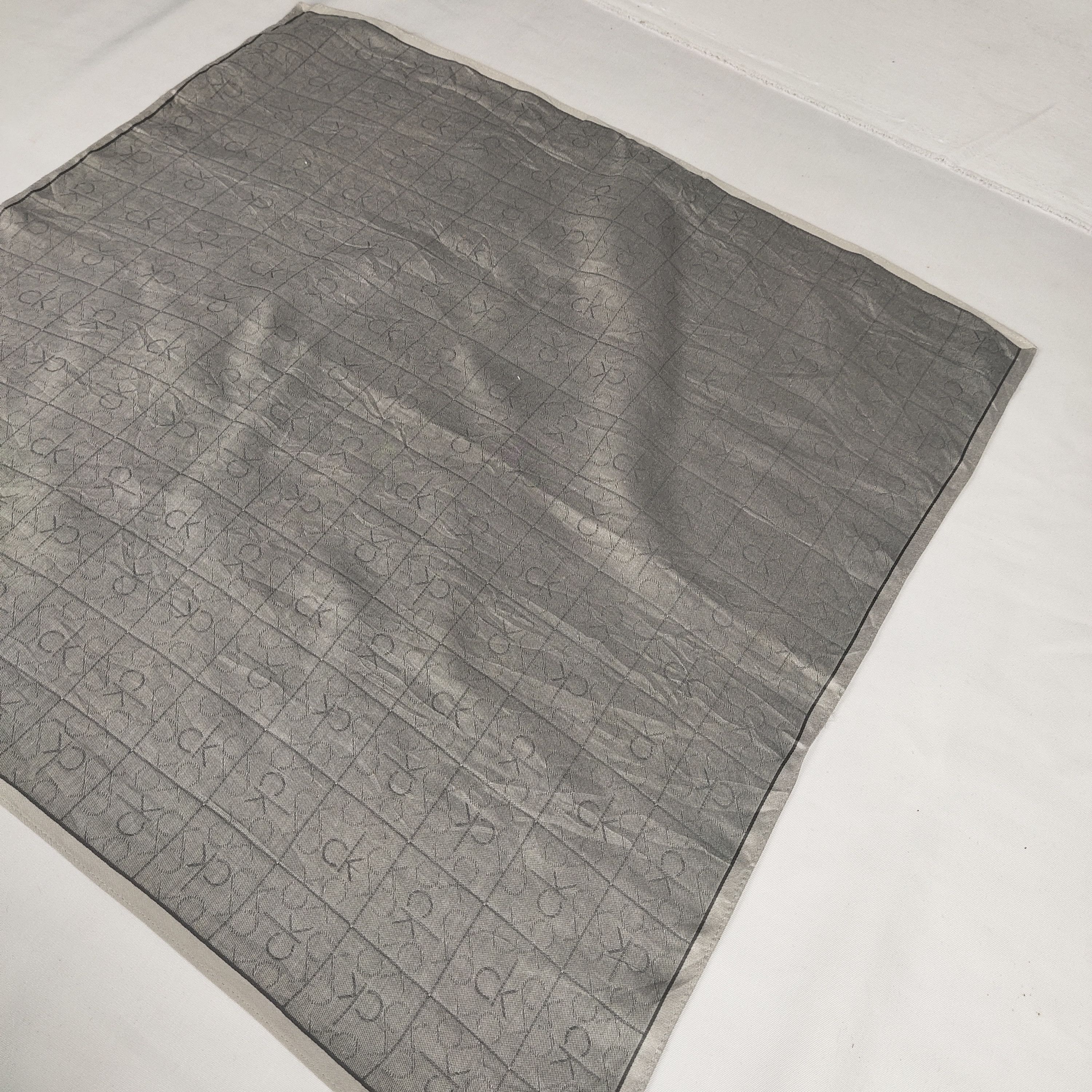 Calvin Klein × Vintage Calvin Klein Handkerchief / Neckerchief / Bandana FZ169 Size ONE SIZE - 4 Thumbnail