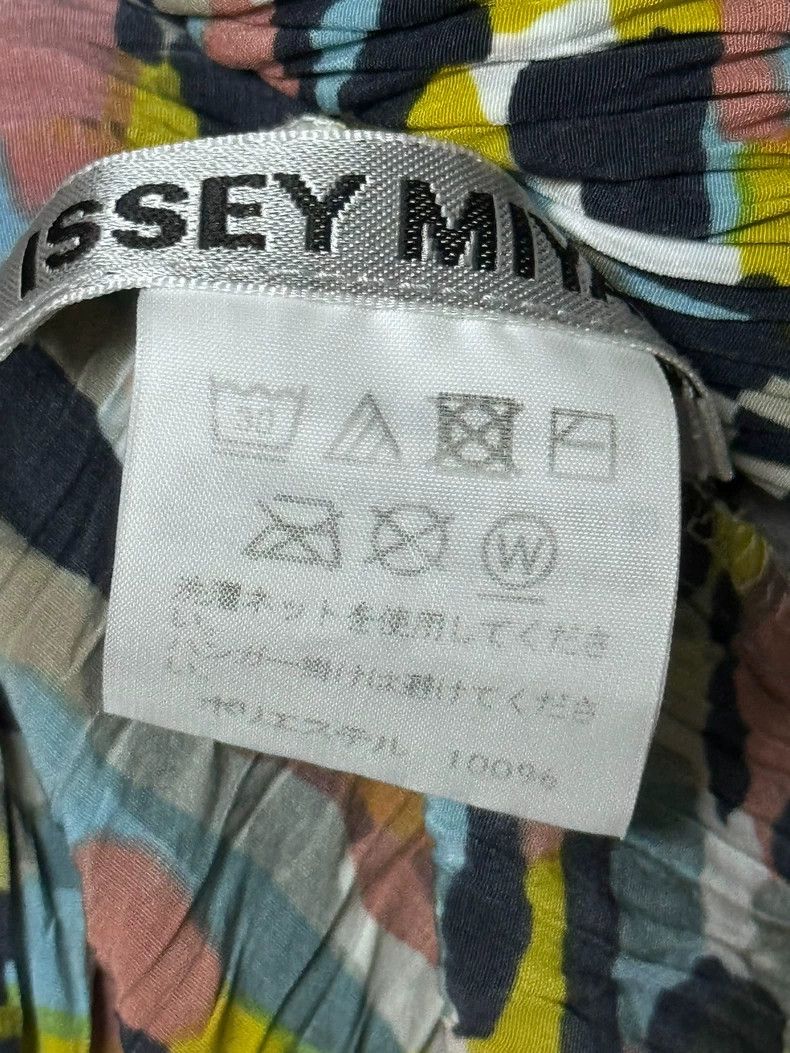 Issey Miyake Issey Miyake size:2 Green leopard print small fish scale h Size S / US 4 / IT 40 - 4 Thumbnail