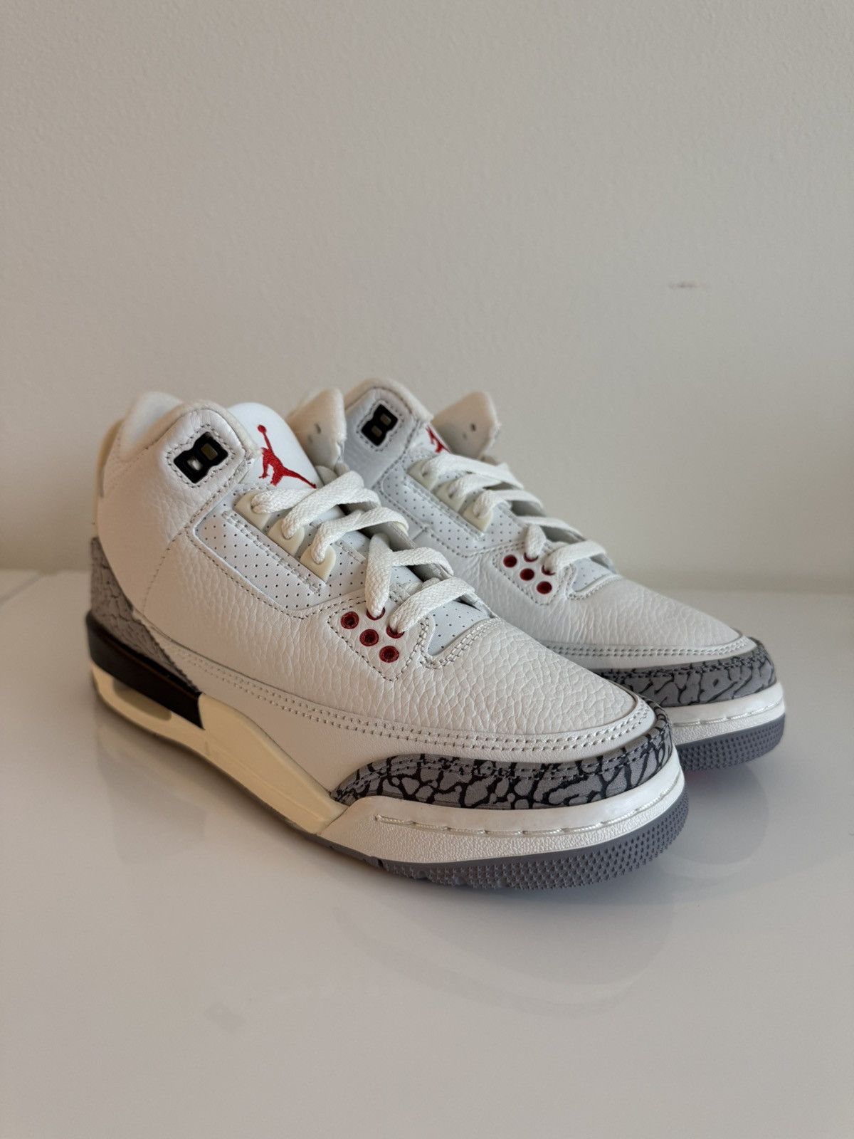 Jordan Brand DS GS NIKE AIR JORDAN III 3 REIMAGINED WHITE CEMENT Size US 5.5 / IT 35.5 - 1 Thumbnail