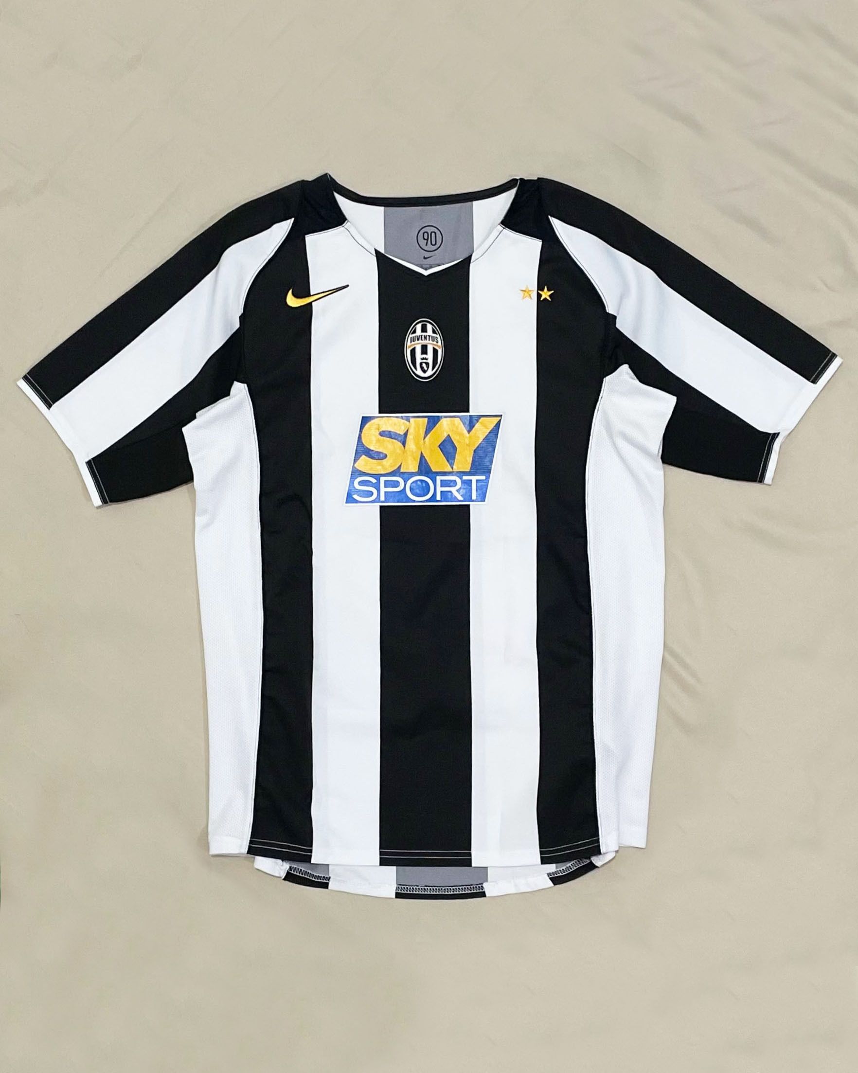 Nike Juventus Home Kit 2004 2005 BOYS Size US S / EU 44-46 / 1 - 1 Thumbnail