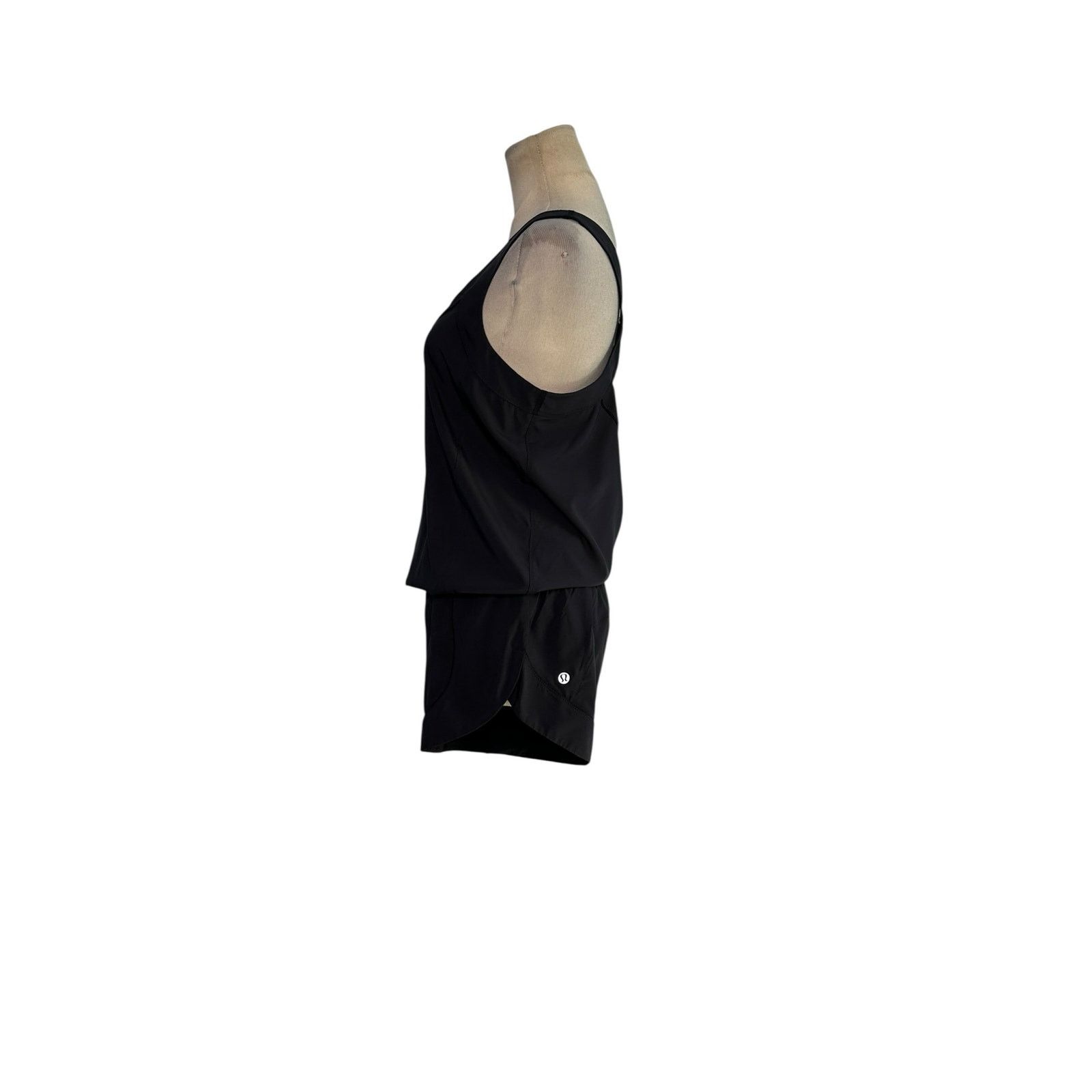 Lululemon Lululemon Speedy Runsie Open Back Romper size 6 Size 28" / US 6 / IT 42 - 12 Thumbnail