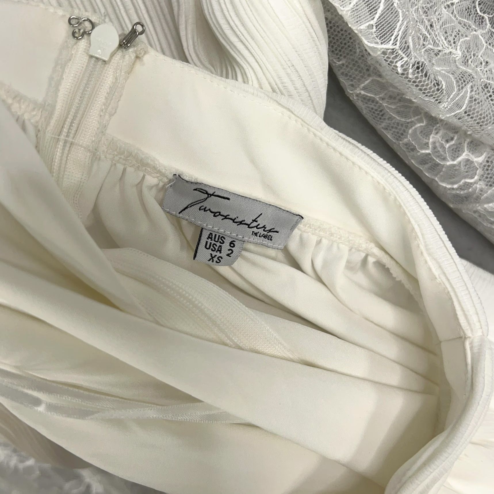 Vintage Twosisters The Label Dress Womens XS White Lace Cutout Cottage Coquette Bride Mini Fit & Flare White Lace Size XS / US 0-2 / IT 36-38 - 5 Thumbnail