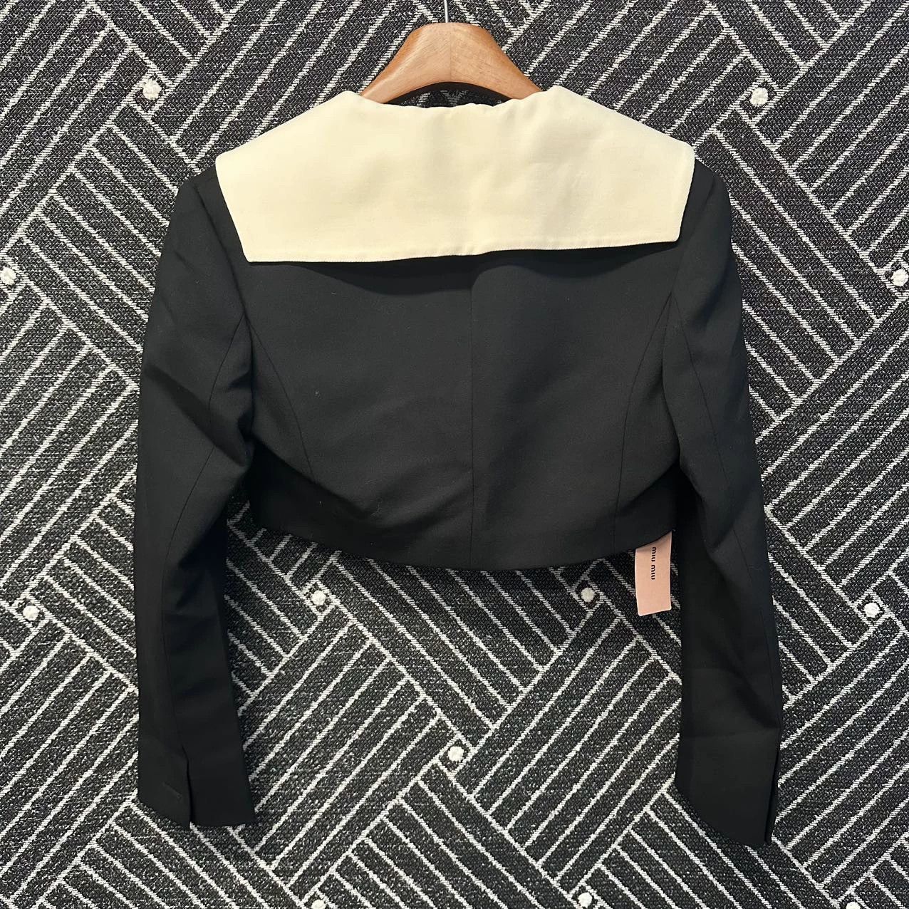 Miu Miu MIU MIU navy collar black white short jacket Unused 40 Size S / US 4 / IT 40 - 2 Thumbnail
