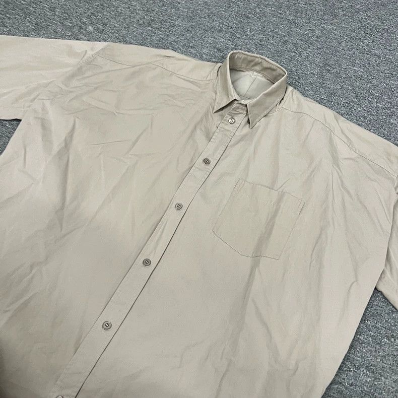 Balenciaga Balenciaga size 38 Letter Logo silhouette short sleeve shir Size US M / EU 48-50 / 2 - 3 Thumbnail