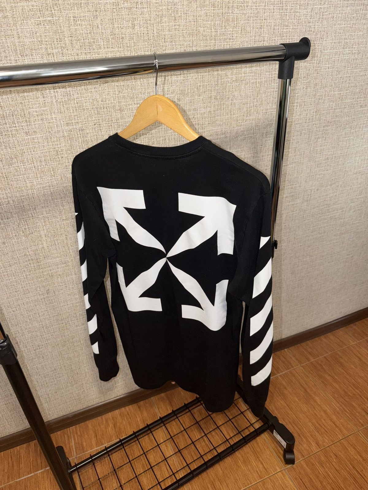 Off-White OFF-WHITE MONA LISA BLACK LONG-SLEEVE Size US M / EU 48-50 / 2 - 3 Thumbnail