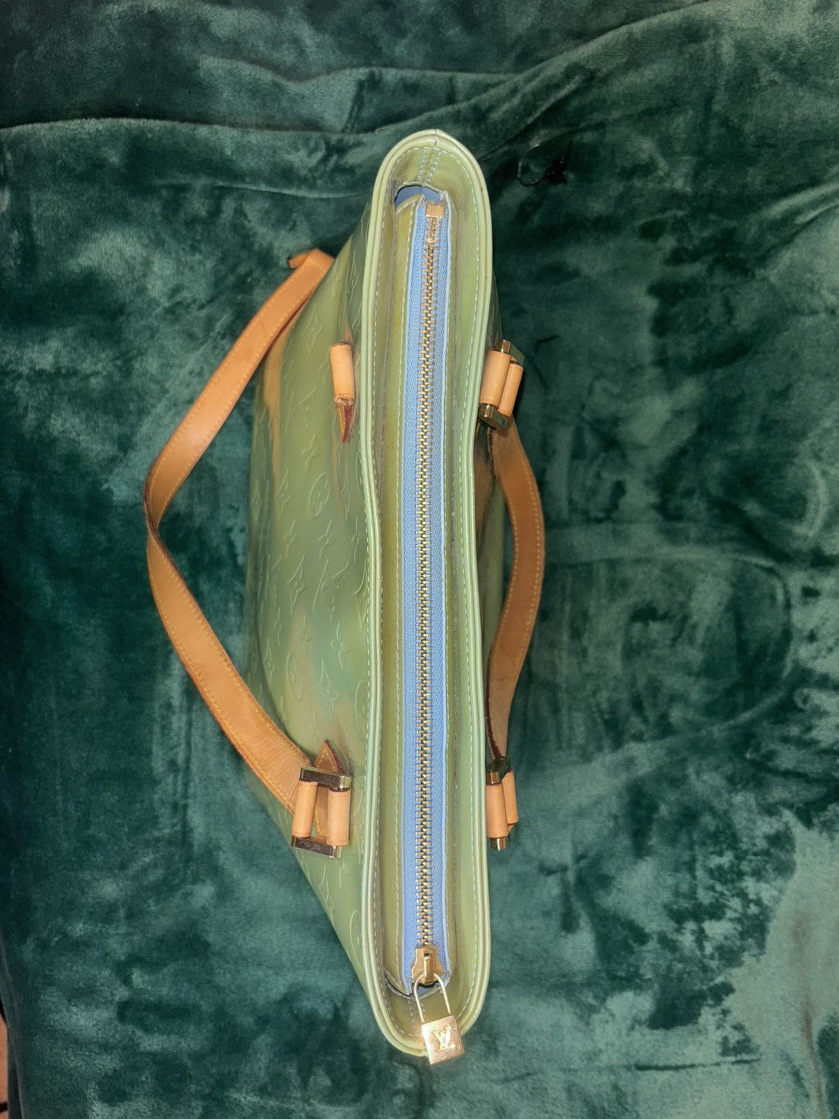 Louis Vuitton Louis Vuitton Green Monogram Vernis Houston Hand Bag Size ONE SIZE - 6 Thumbnail