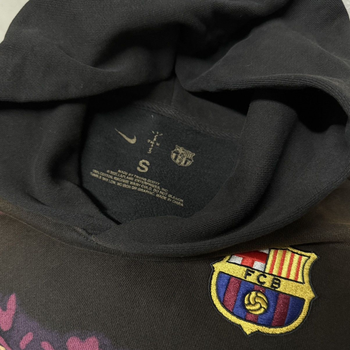 Nike × Travis Scott Travis Scott Nike Cactus Jack FC Barcelona Spray Logo Hoodie Size US S / EU 44-46 / 1 - 12 Thumbnail