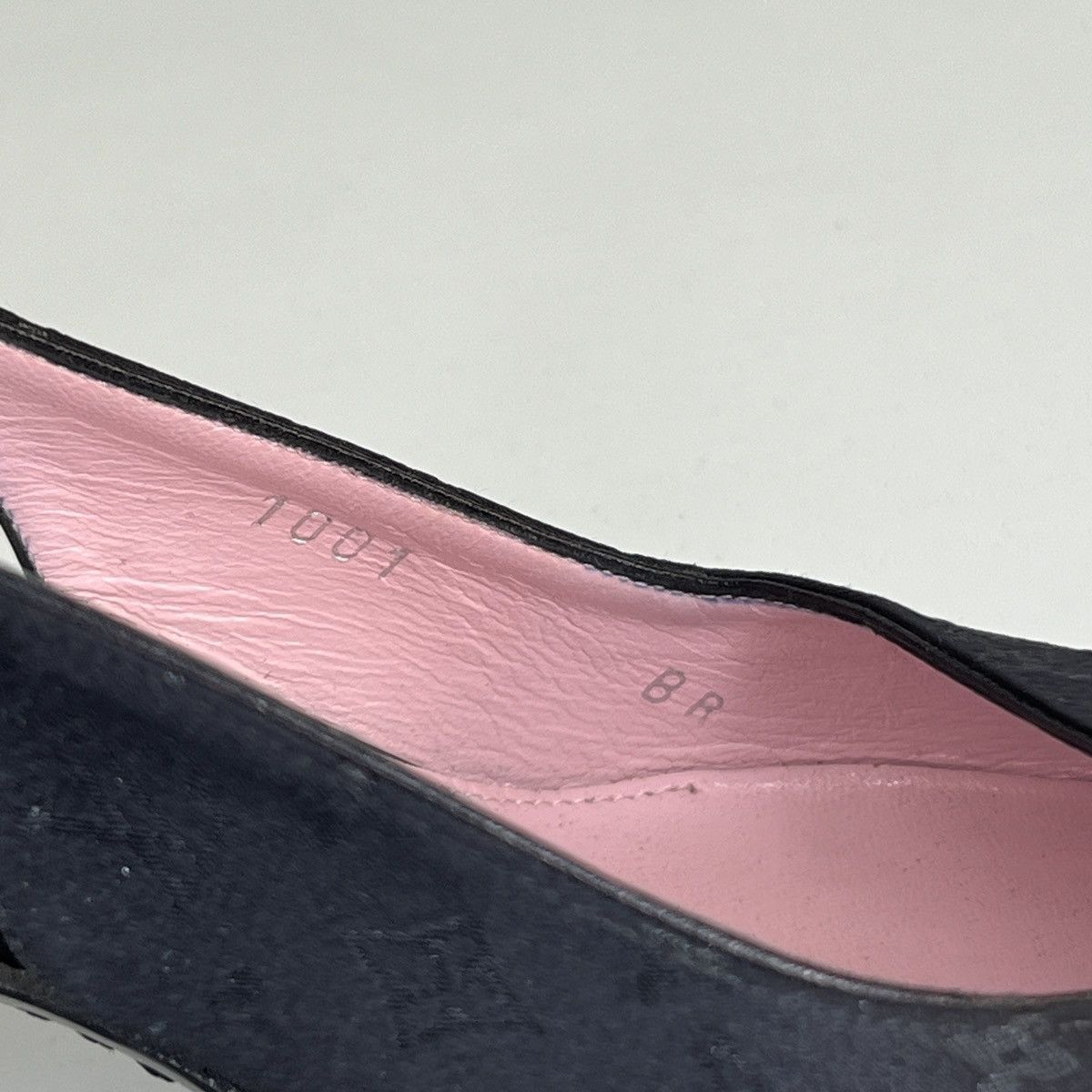 Louis Vuitton Louis Vuitton Heels Black Monogram Leather Classic Shoes Size US 5.5 / IT 35.5 - 6 Thumbnail