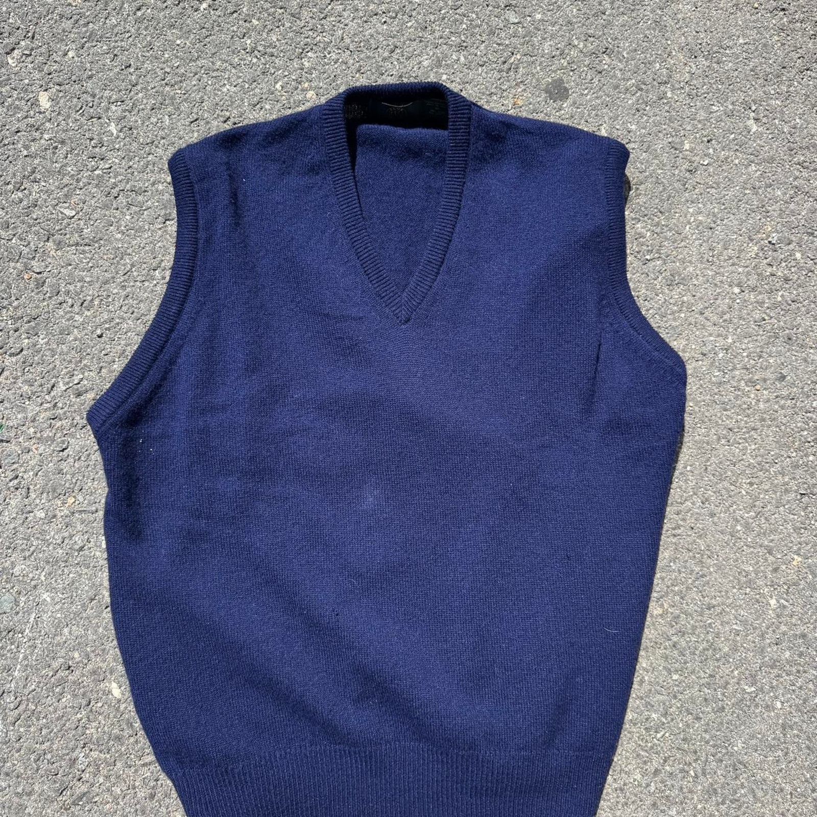 Club Room Vintage Club Room Lambswool Sweater Vest – Size Medium Size US M / EU 48-50 / 2 - 1 Thumbnail