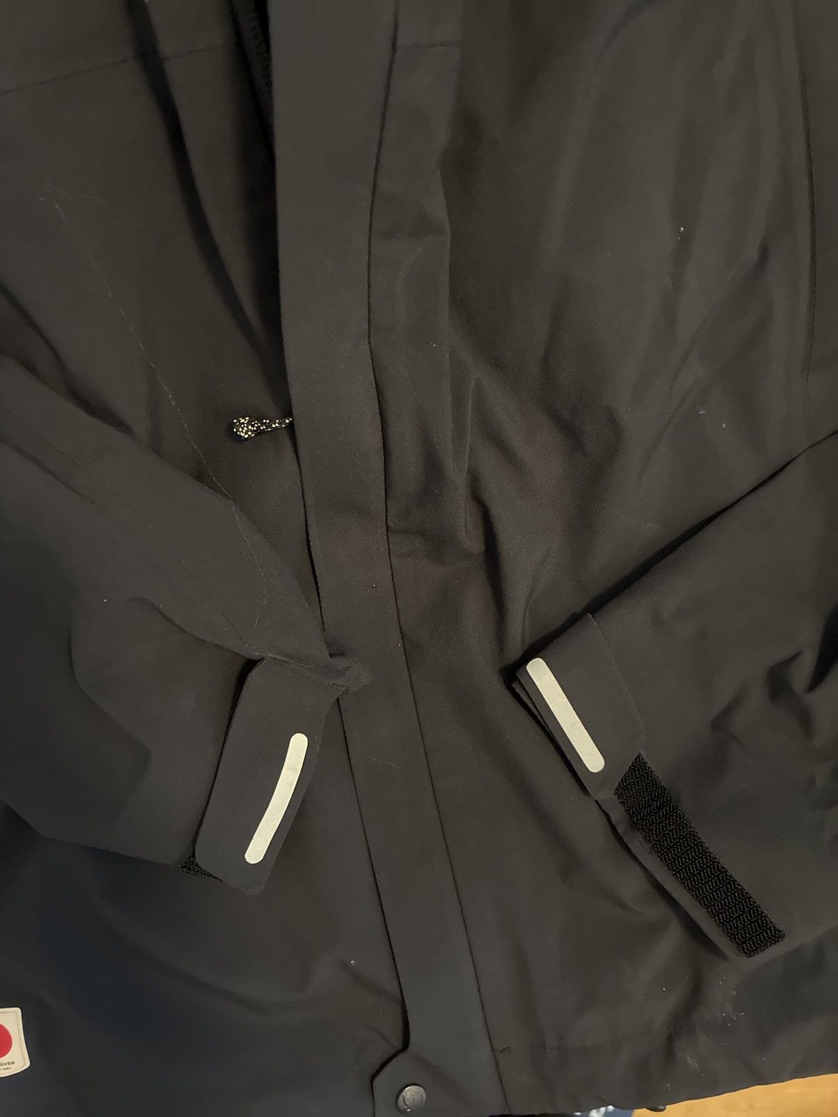 Fjallraven Fjallraven NWT hydratic trail jacket mens medium black Size US M / EU 48-50 / 2 - 7 Thumbnail