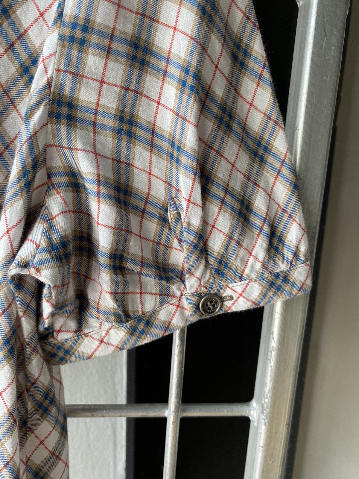 Burberry classic blouse