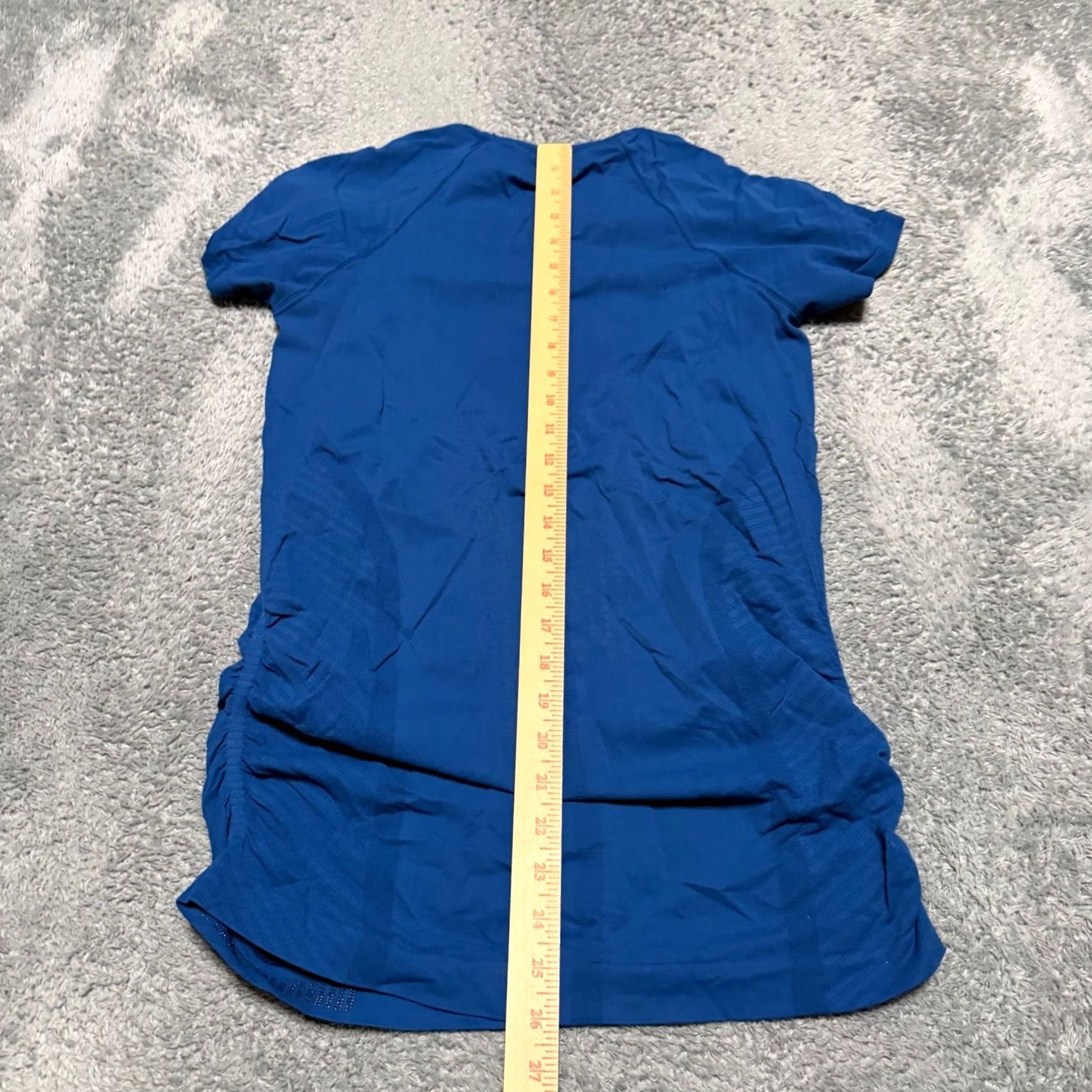 Athleta Athleta Shirt Womens Large Blue Speedlight Seamless Short Sleeve Tee Size L / US 10 / IT 46 - 5 Thumbnail