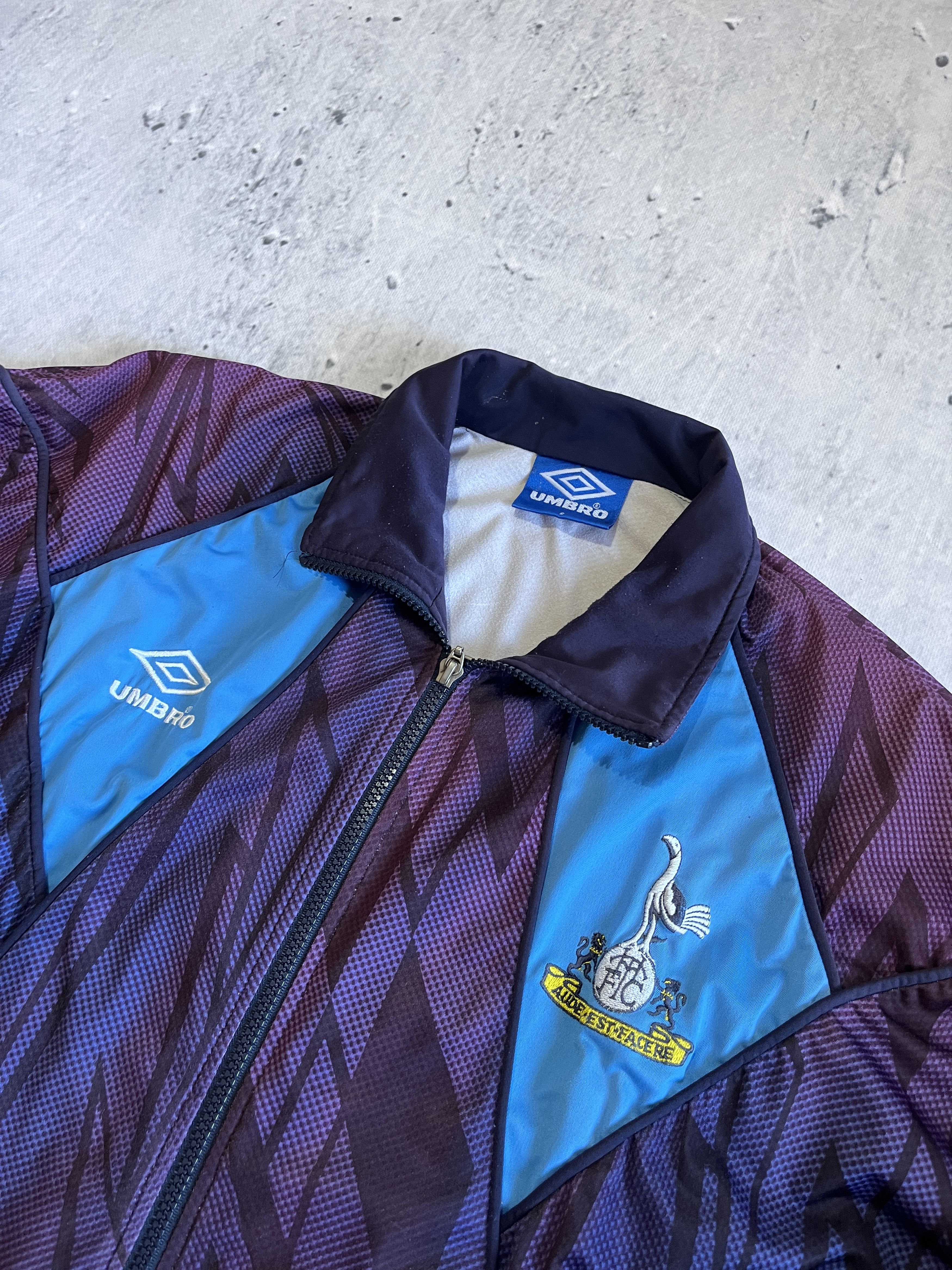 Umbro UMBRO TOTTENHAM HOTSPUR 1992 / 1993 SPORT TRACKSUIT JACKET Size US S / EU 44-46 / 1 - 4 Thumbnail