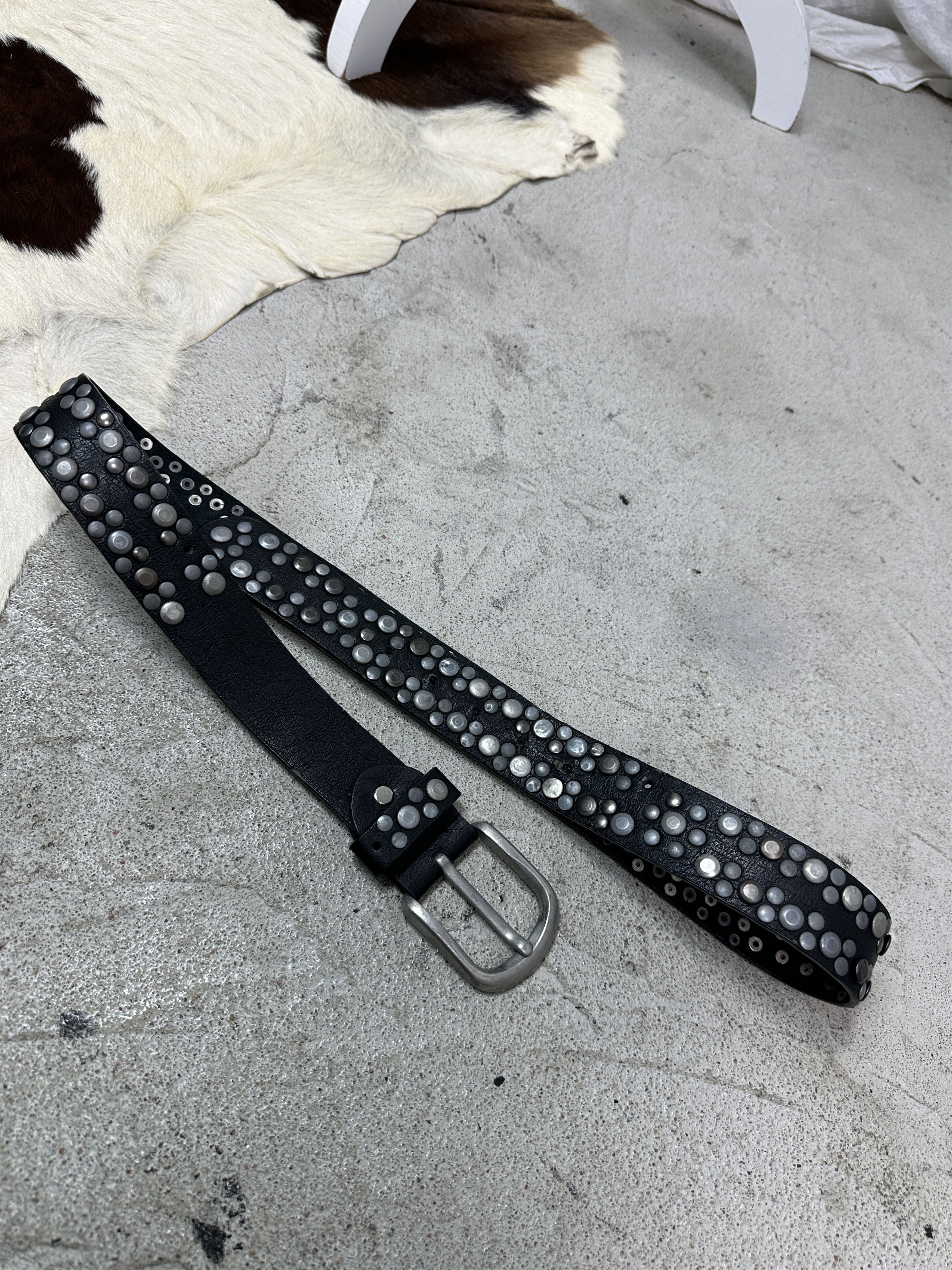 Vintage Vintage Avant Garde Leather Studded Grunge Belt Y2K Size ONE SIZE - 2 Thumbnail